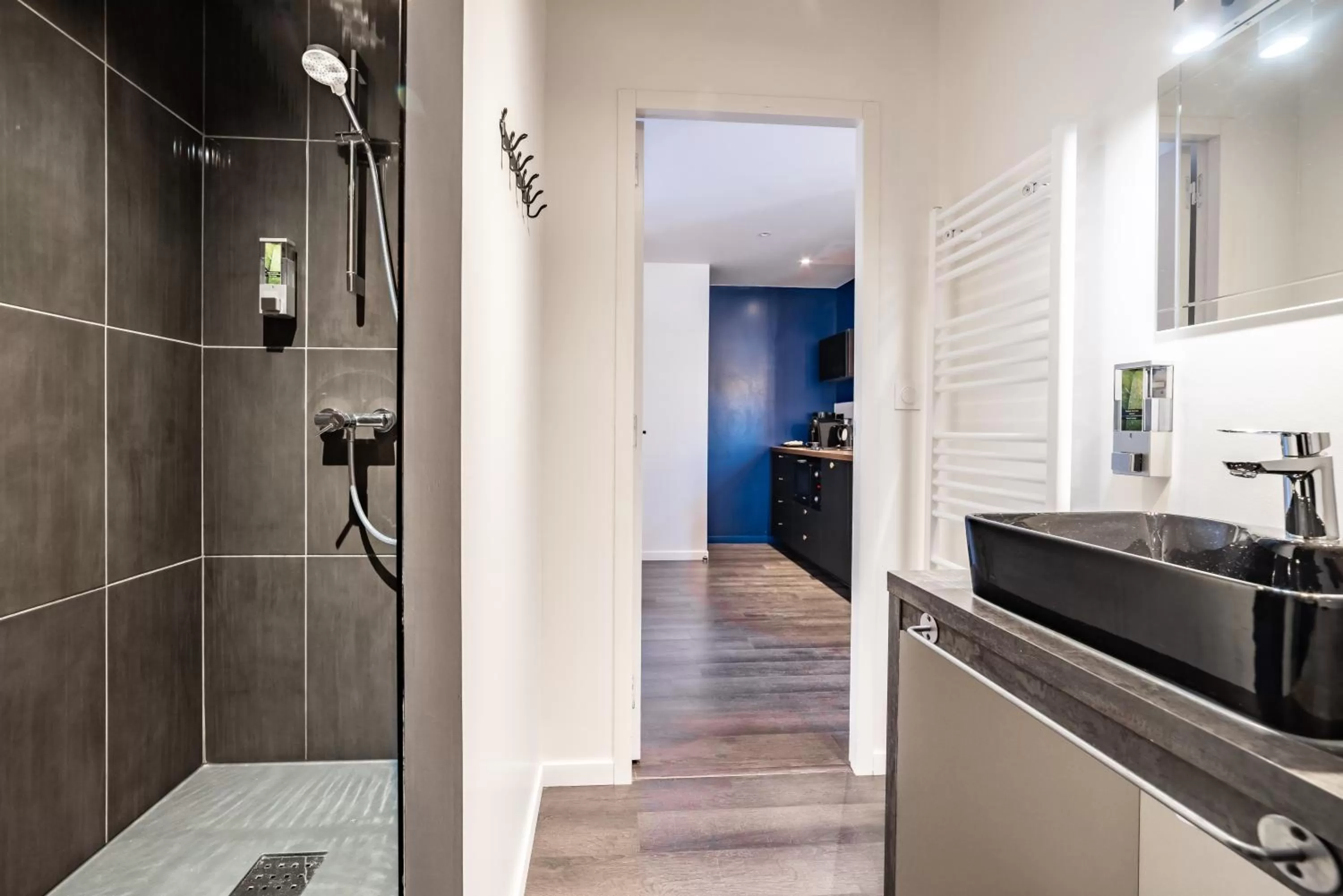 Shower in Logis Hôtel Ker Mor