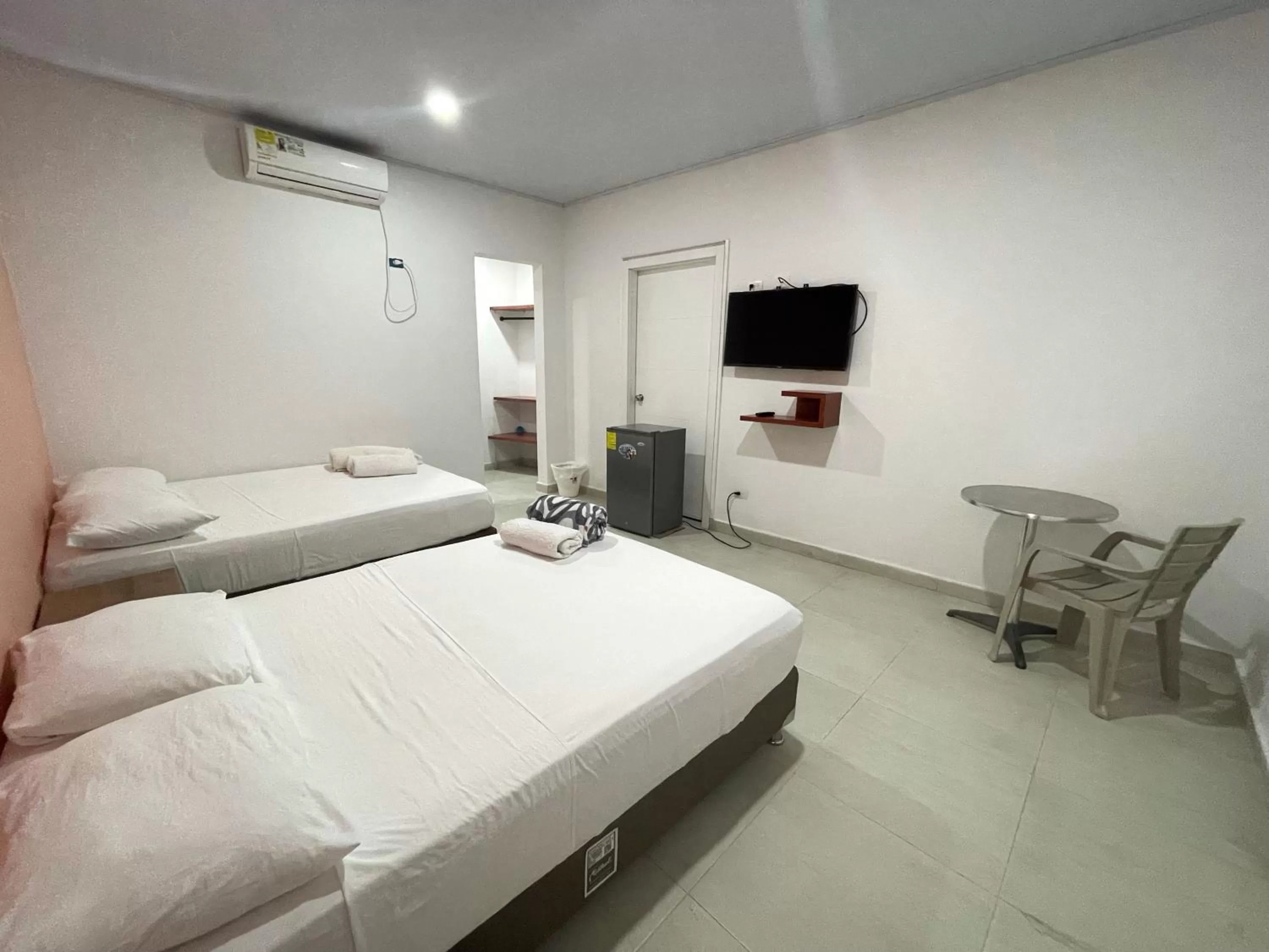 Photo of the whole room in Apartahotel Caribe Diez