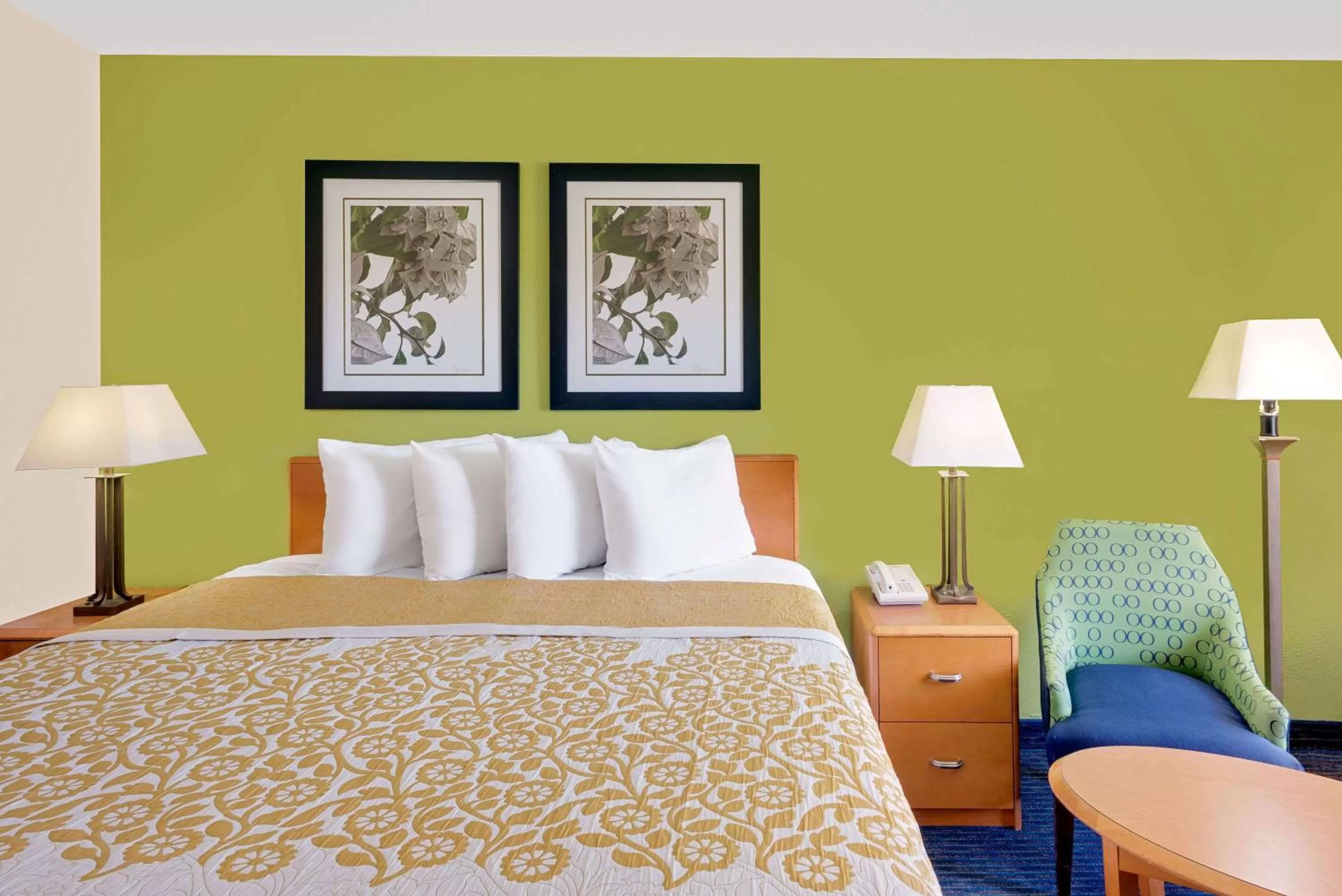 Photo of the whole room in Days Inn by Wyndham Easton