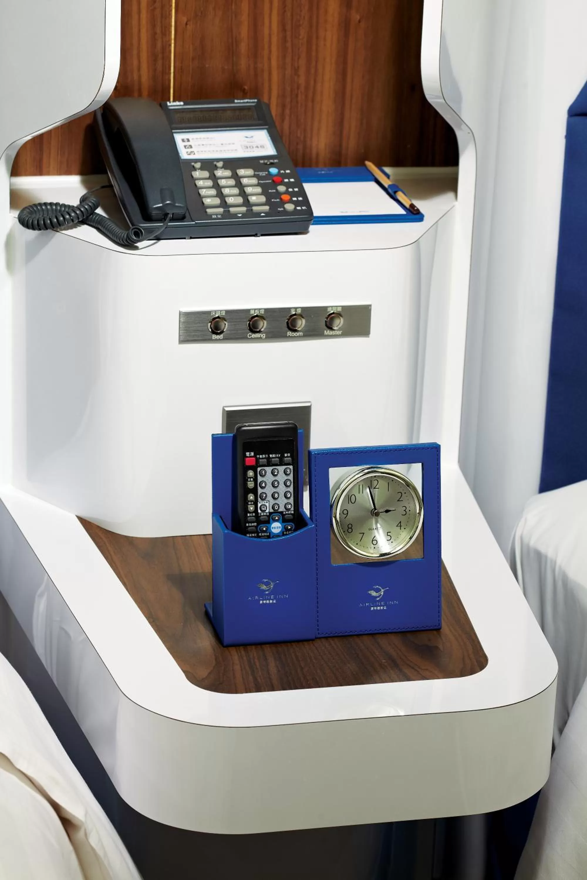 Decorative detail in Airline Inn Green Park Way