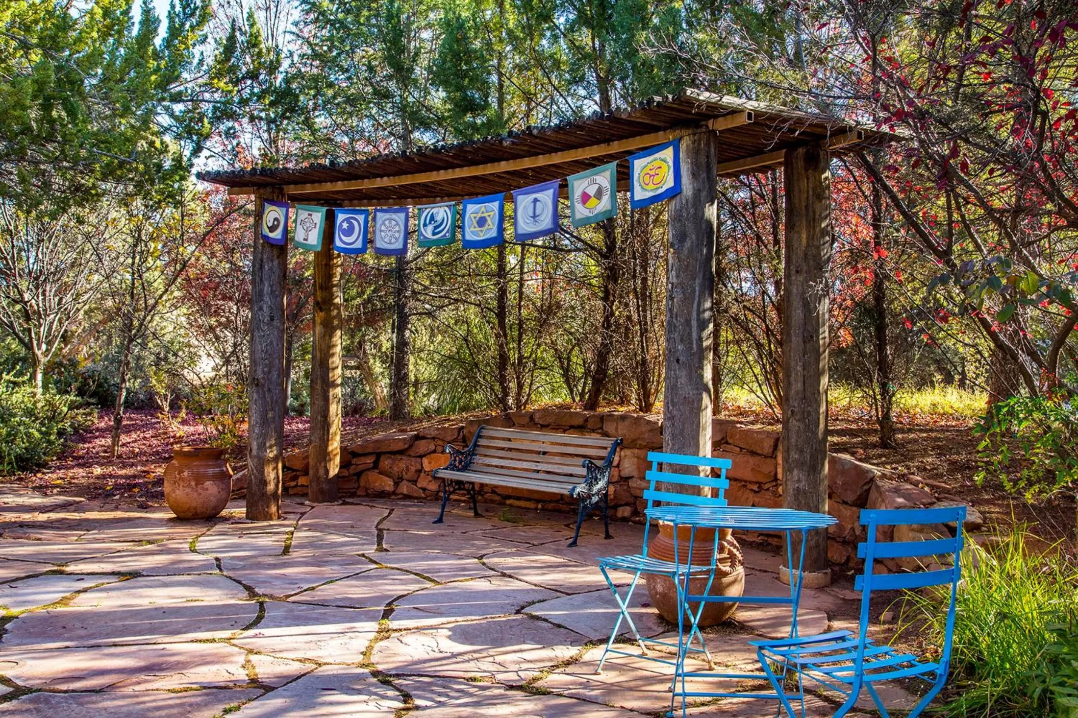 Garden in Alma De Sedona Inn B&B