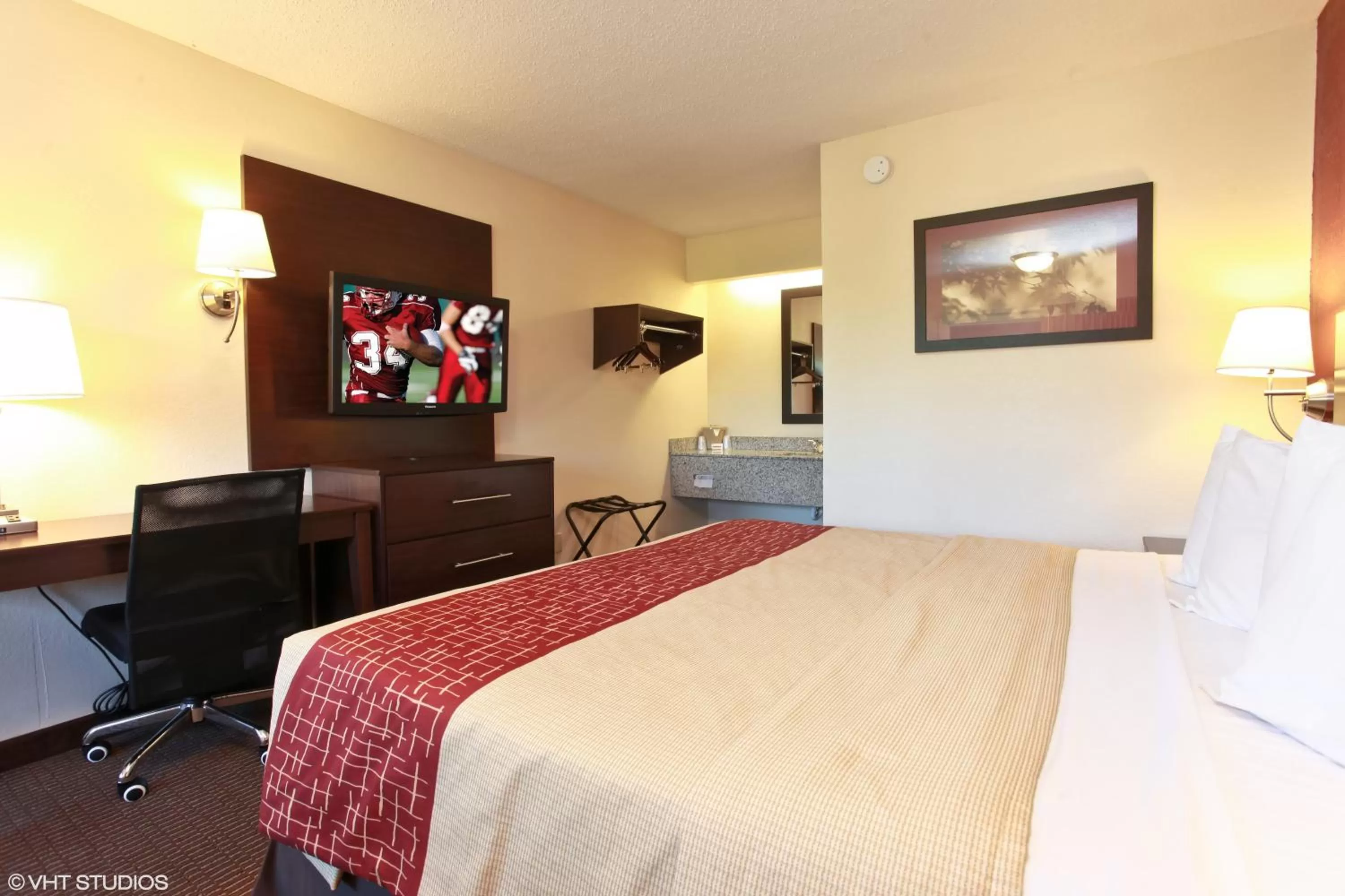 Bedroom, Bed in Red Roof Inn Michigan City