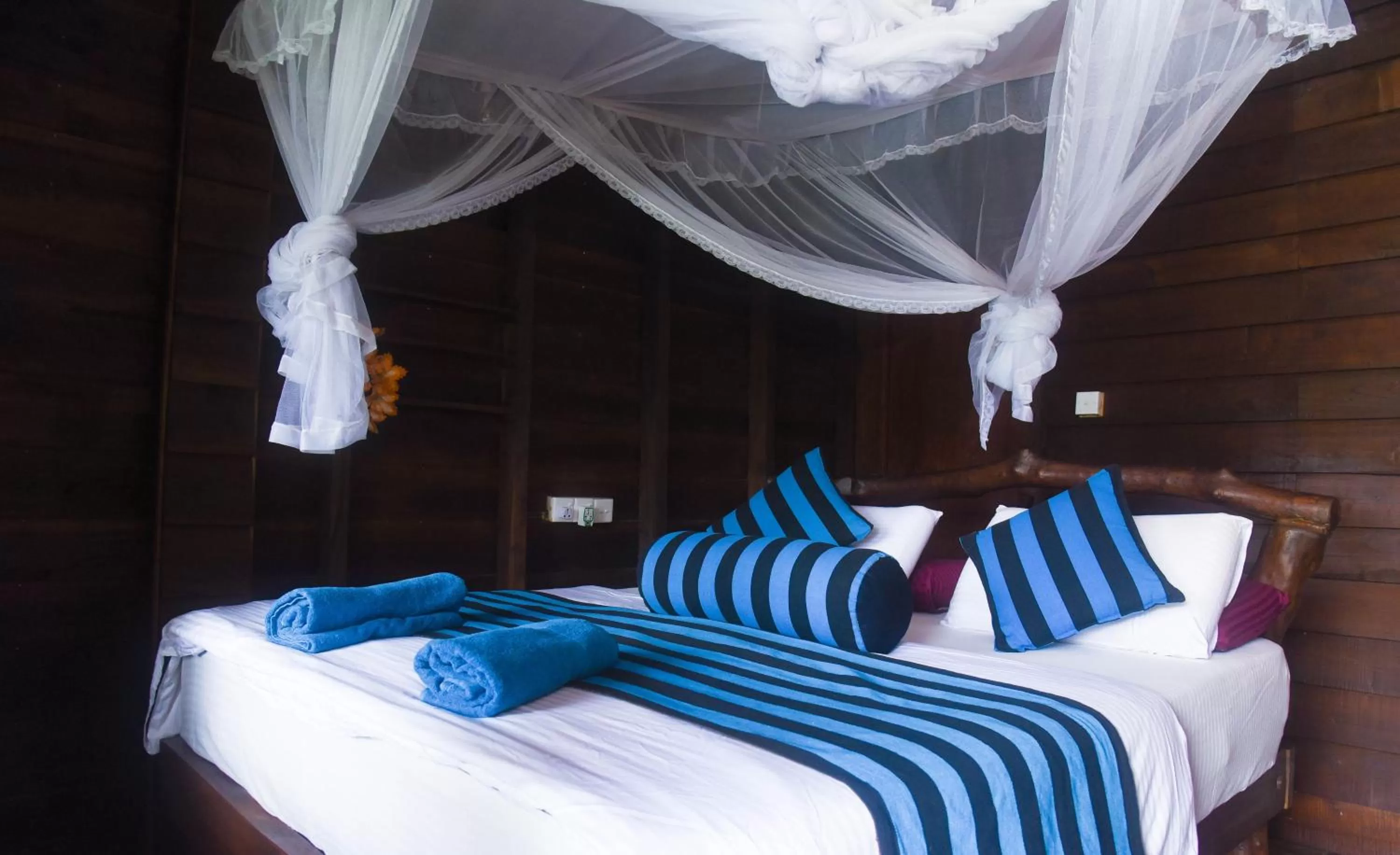 Bed in Madushanka Resort