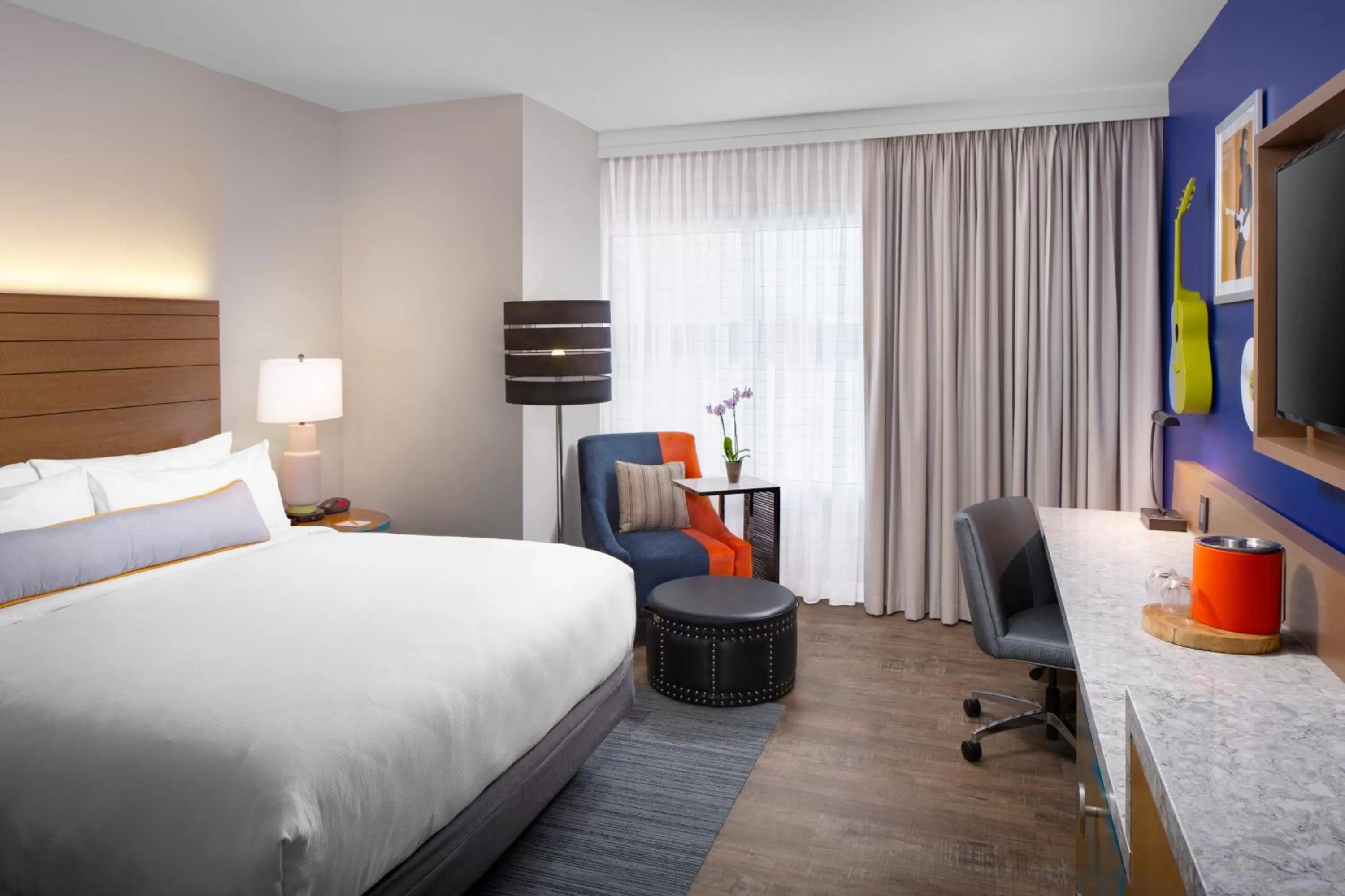 Photo of the whole room, Bed in Hotel Indigo Gainesville-Celebration Pointe by IHG
