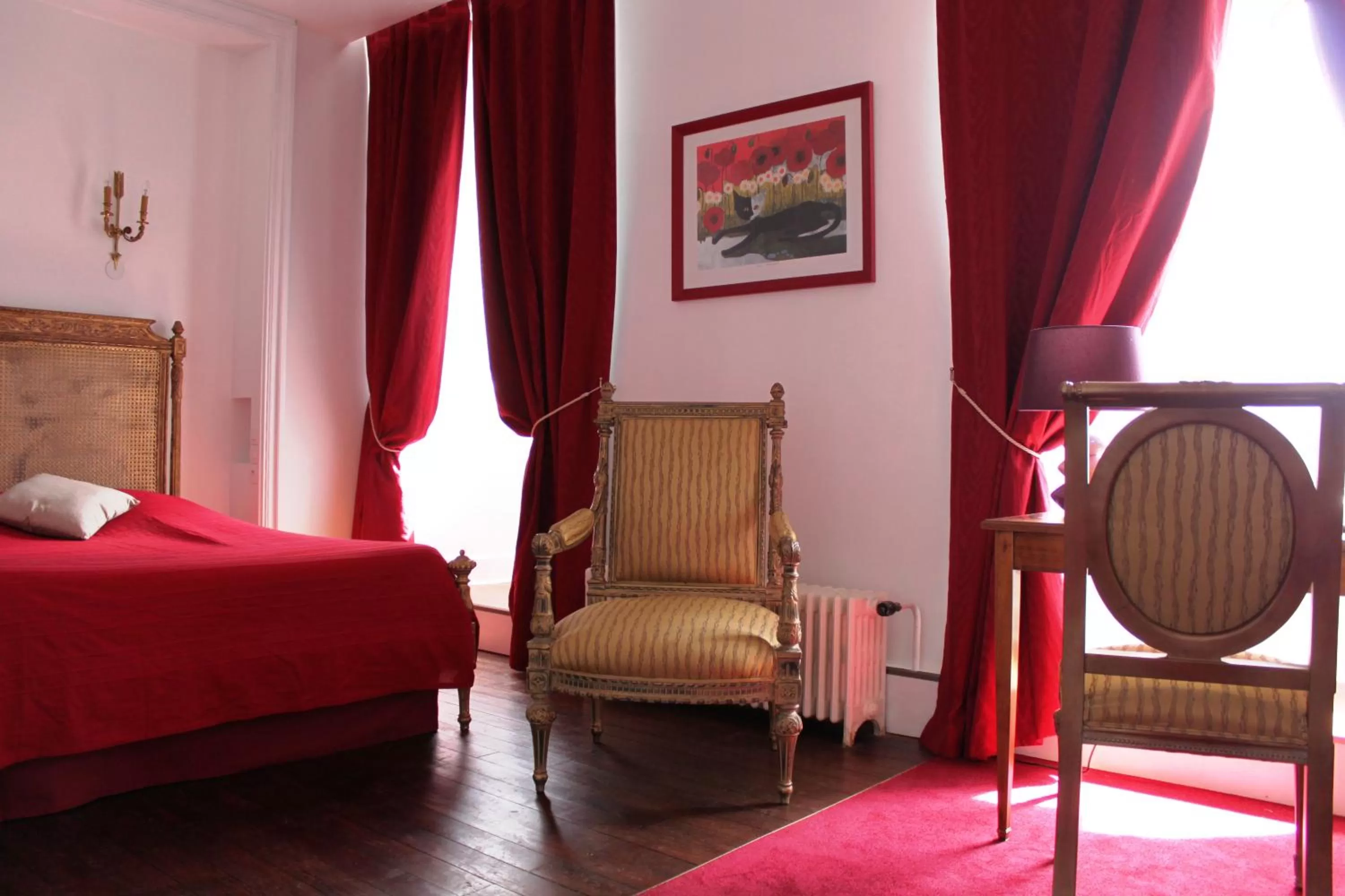 Photo of the whole room, Seating Area in Résidence et Chambres d'Hôtes de La Porte d'Arras
