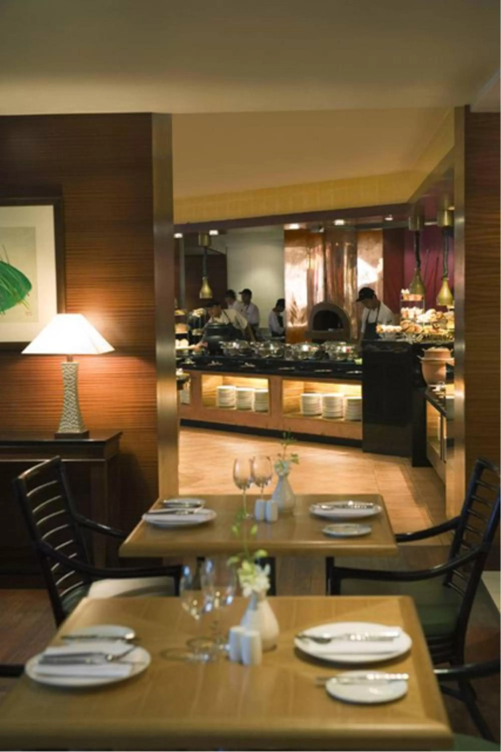 Restaurant/places to eat in Miri Marriott Resort & Spa