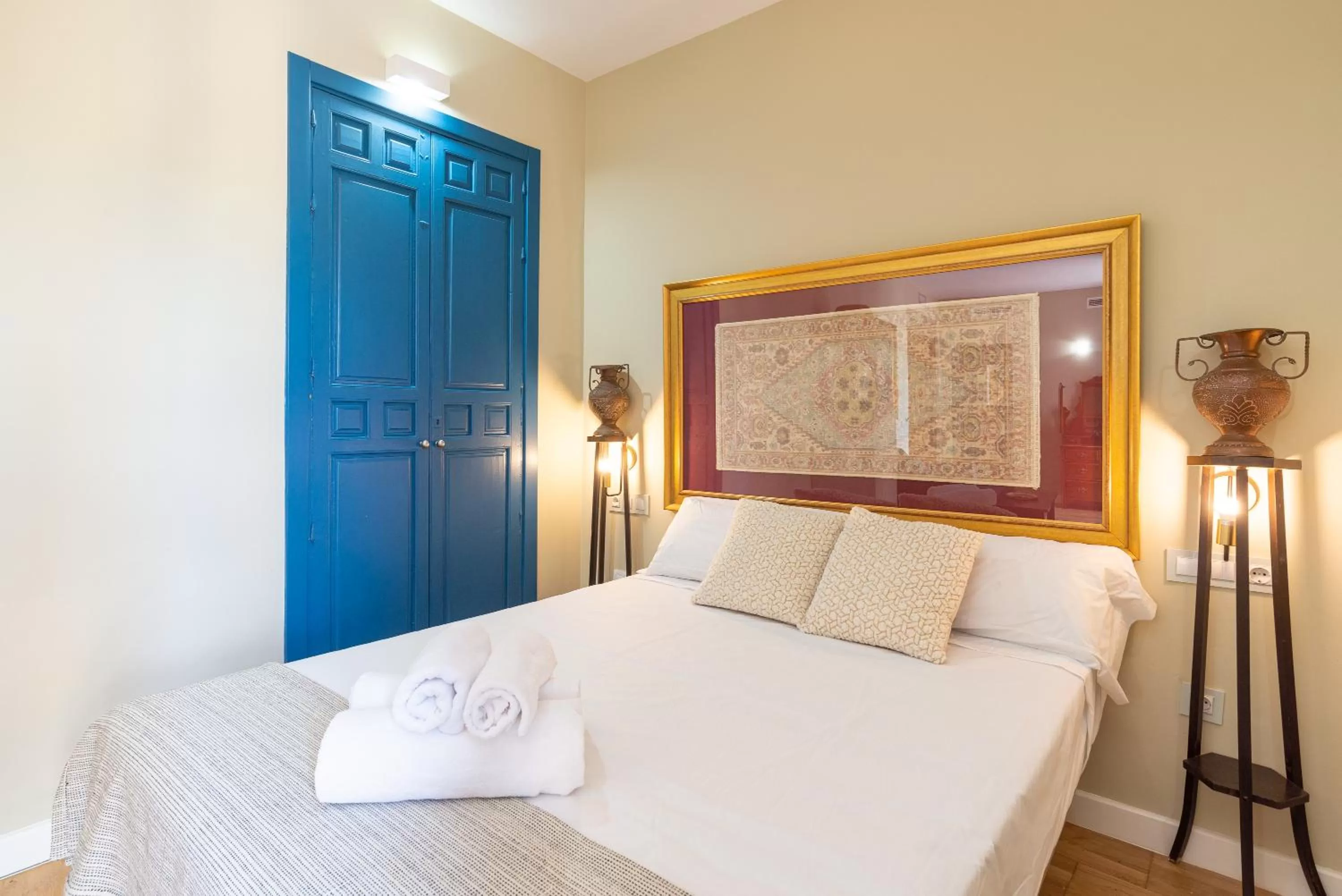 Bedroom, Bed in Hotel Albaicín