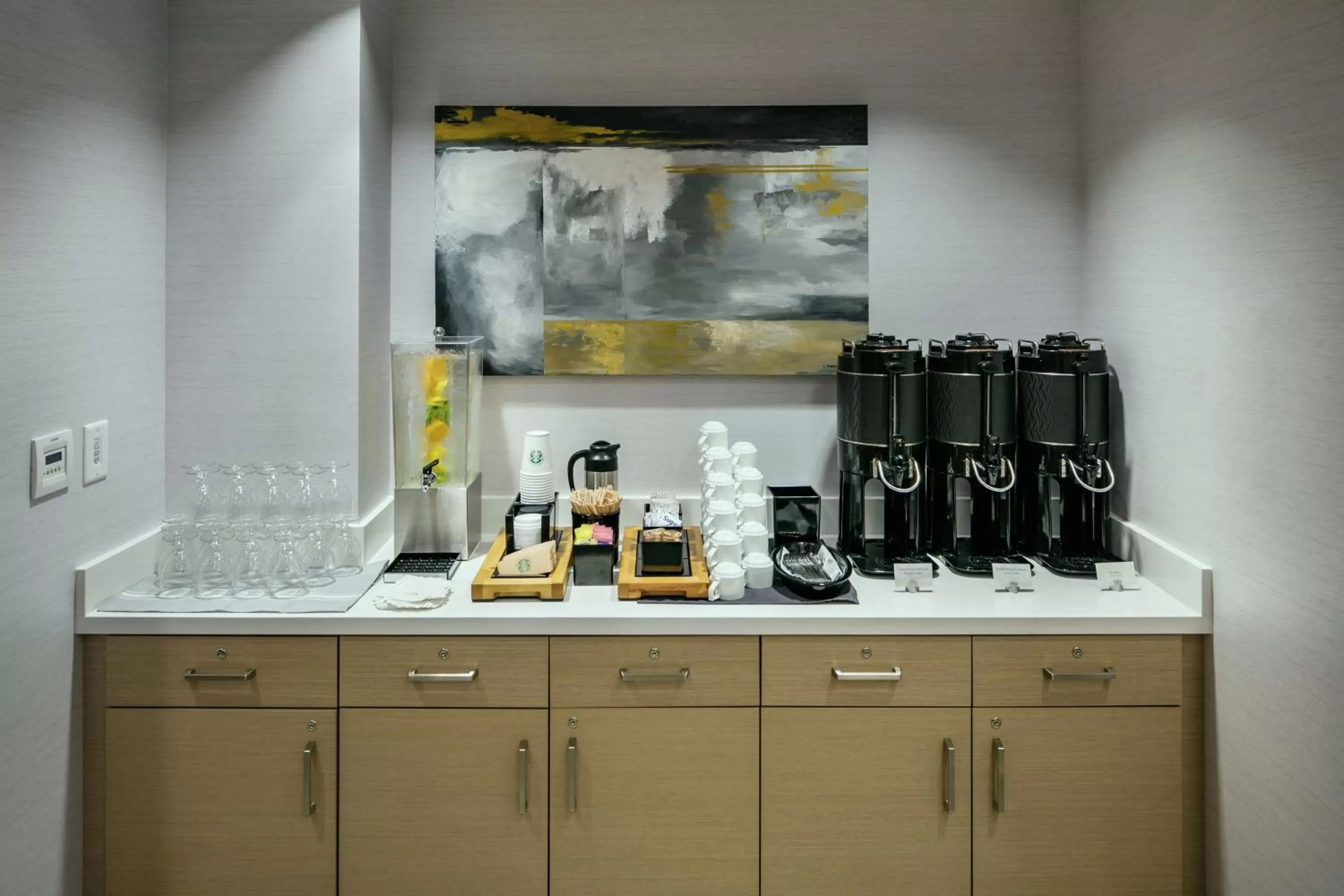 Meeting/conference room in Hilton Garden Inn Seattle Bellevue Downtown, WA