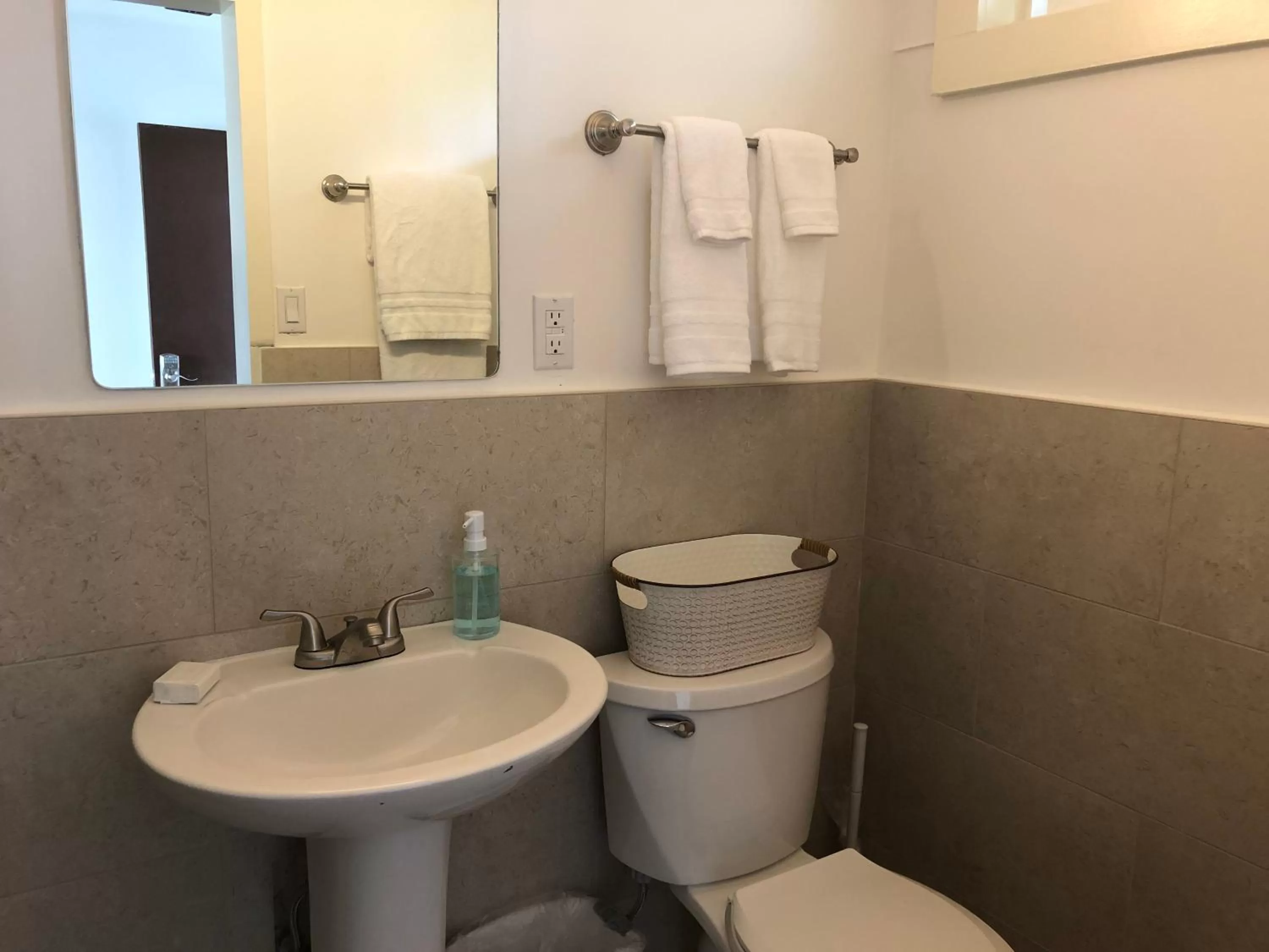 Bathroom in Kona Tiki Hotel - No Resort Fees