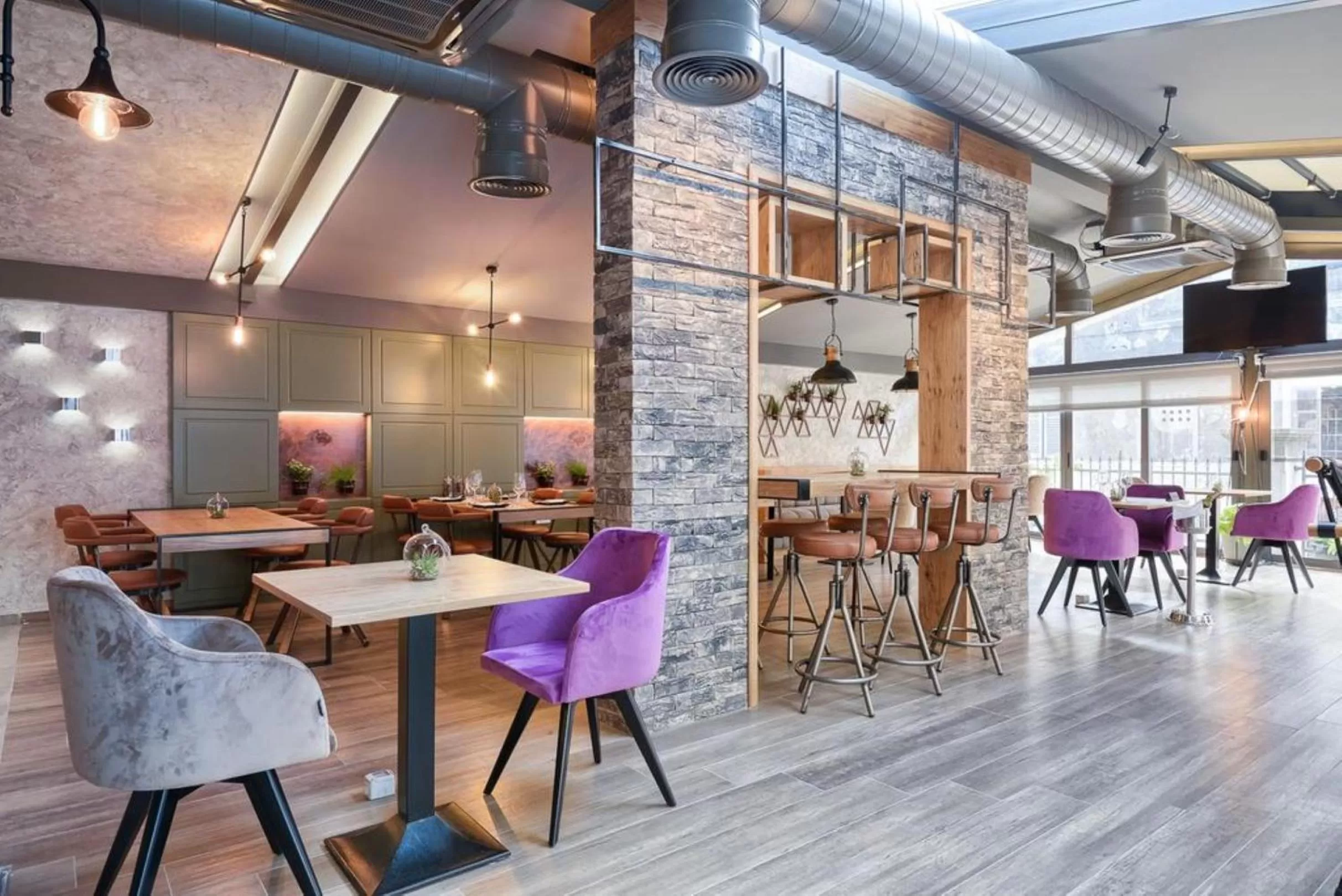 Restaurant/places to eat in Hotel Galija