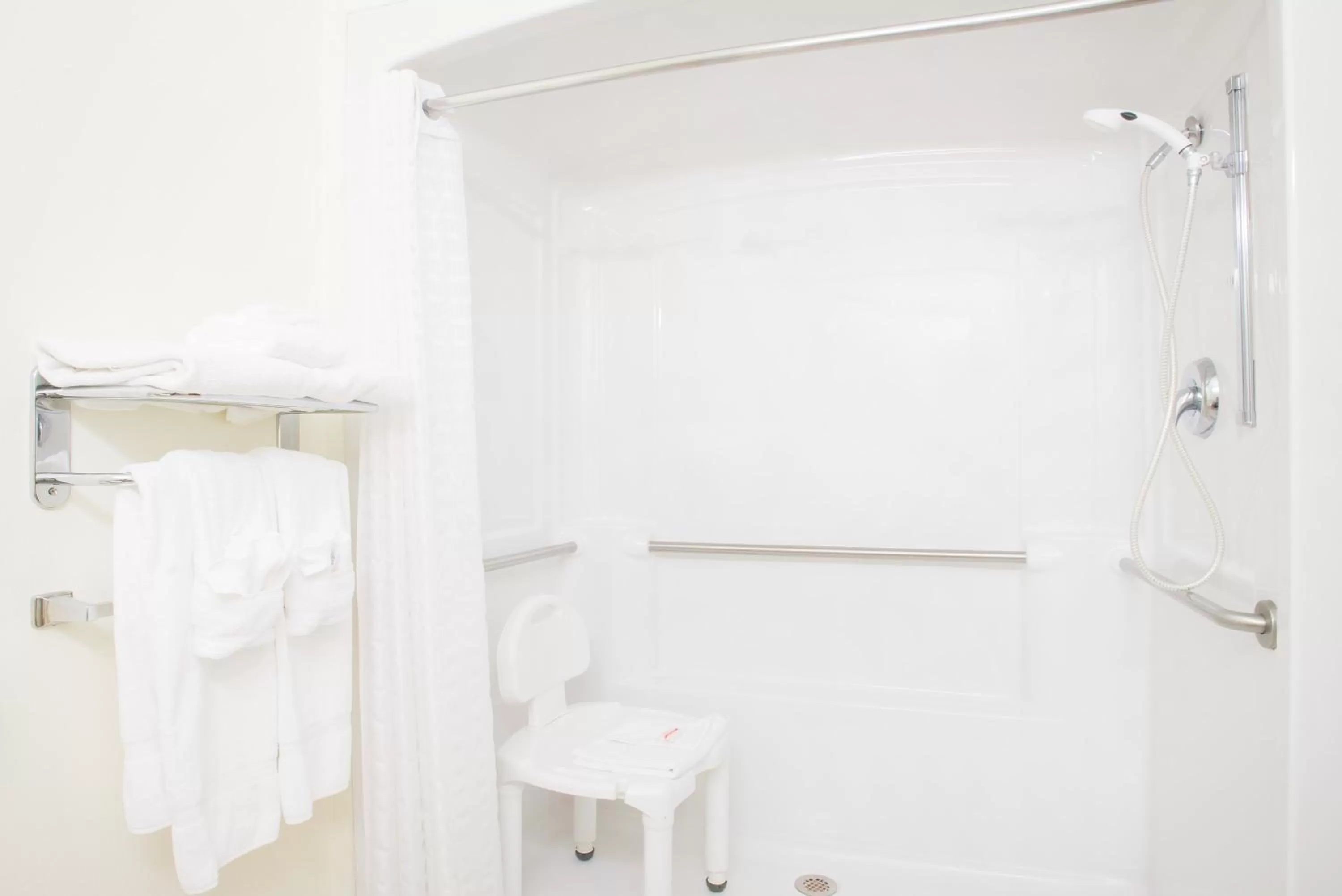 Bathroom in Microtel Inn & Suites by Wyndham Plattsburgh