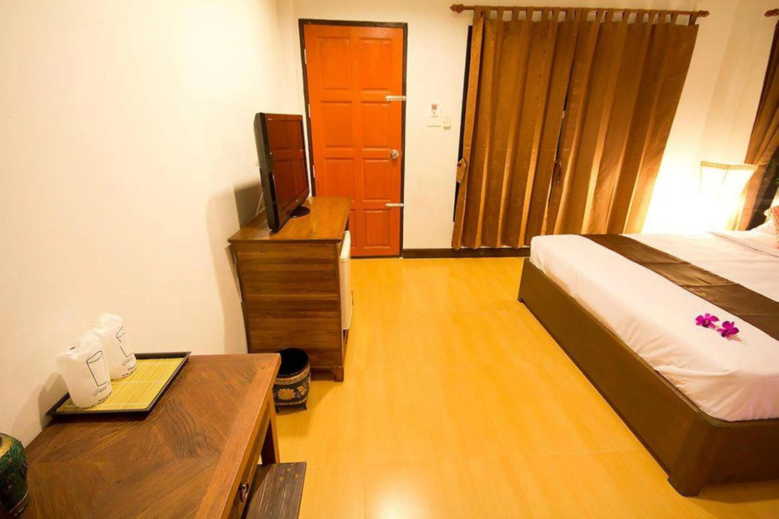 Photo of the whole room, Bed in The Sylvana Pai