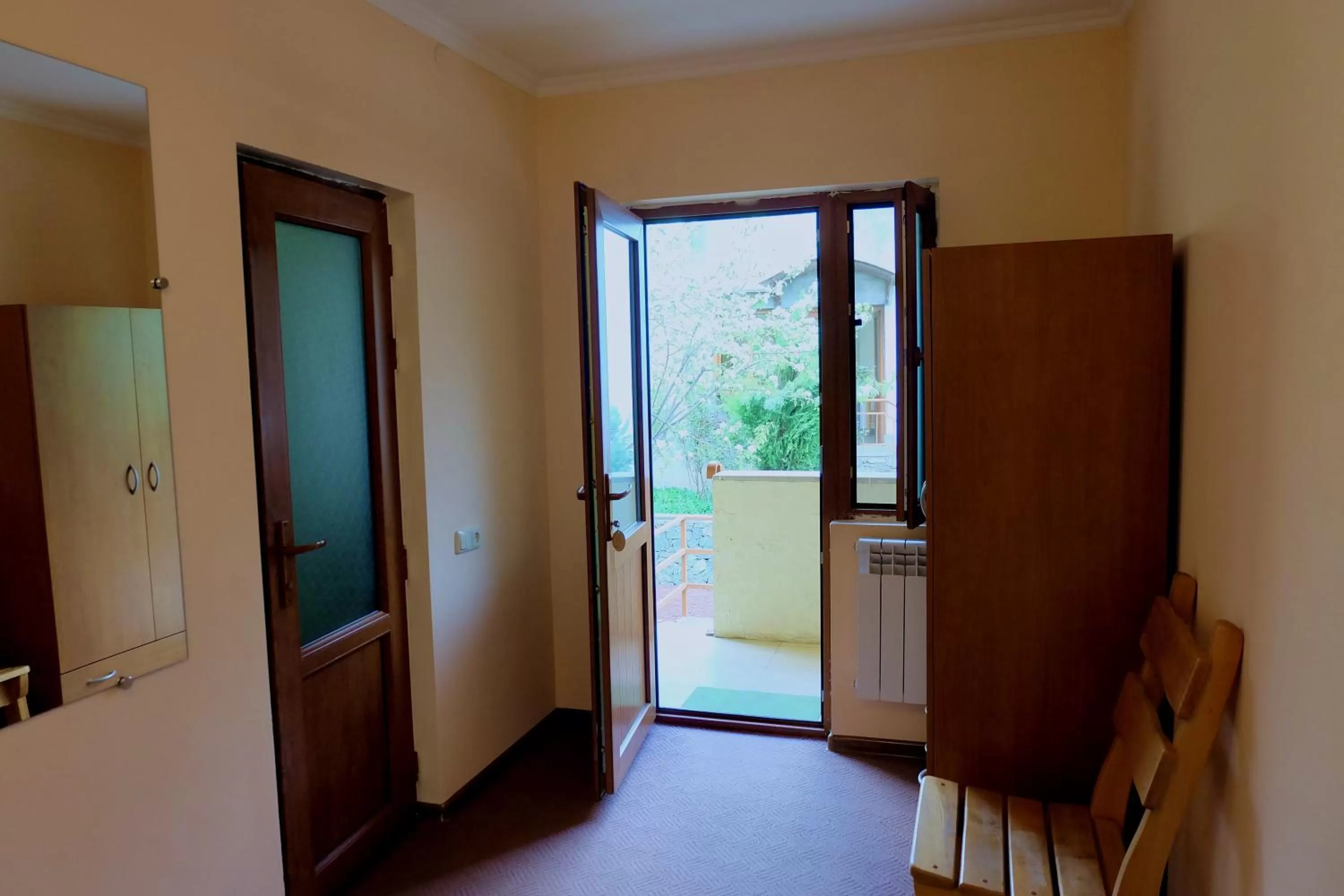 Photo of the whole room, Kitchen/Kitchenette in Dil Hill by Sam