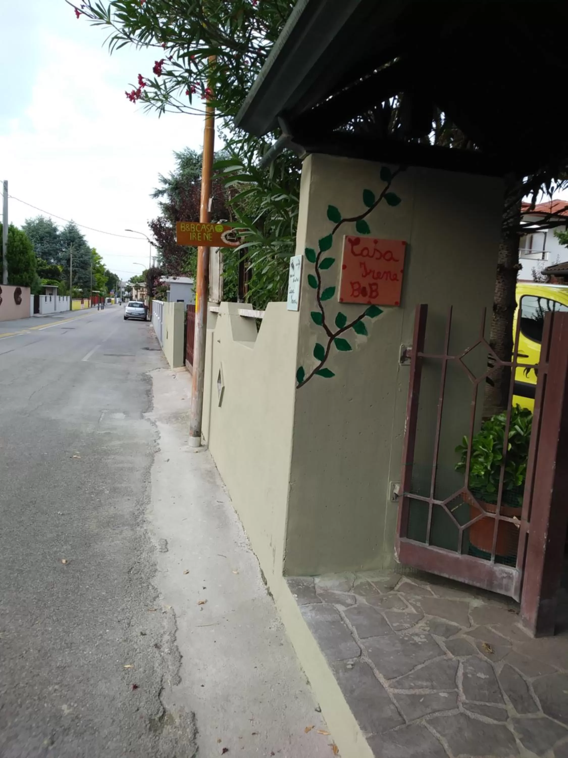 Facade/entrance in Casa Irene