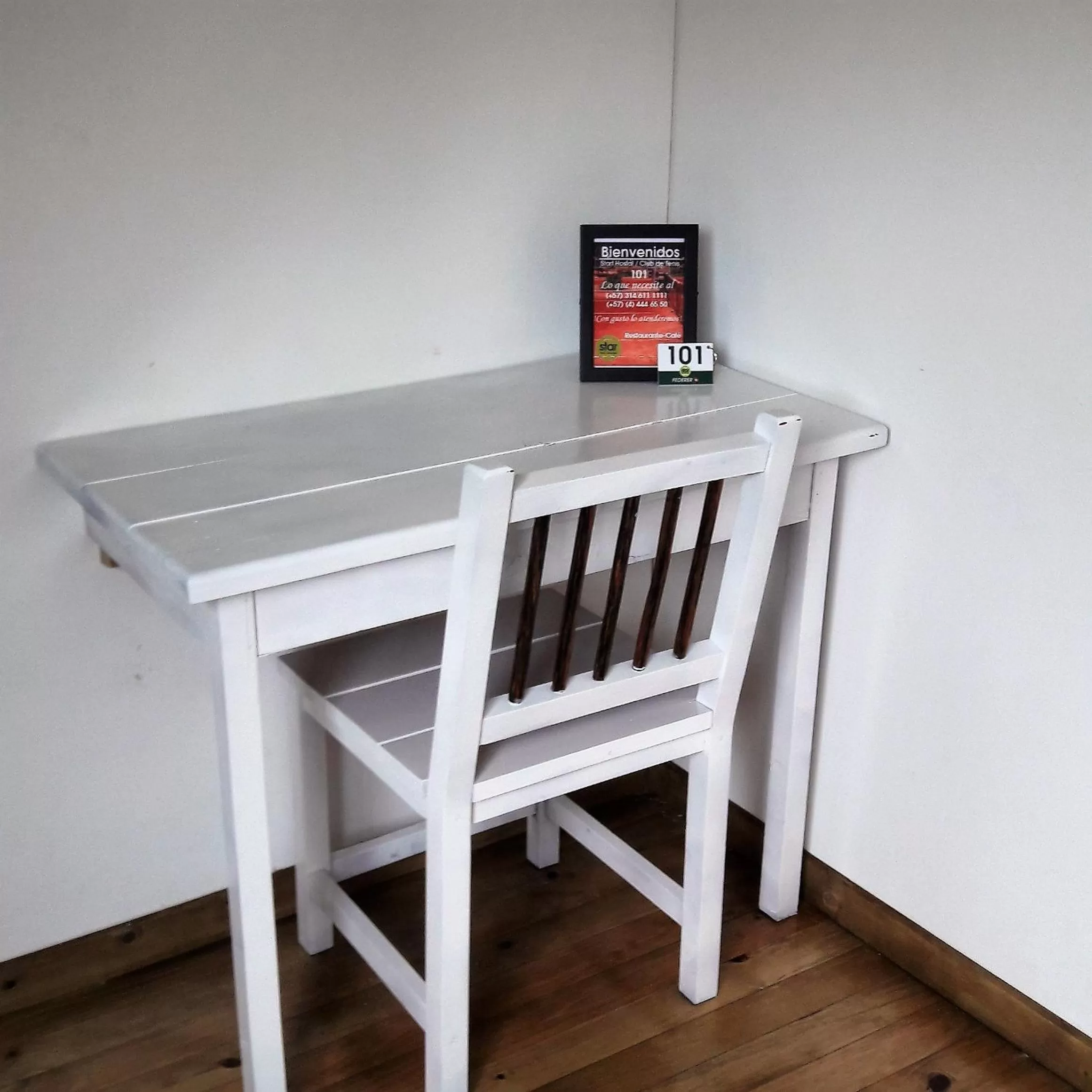 Decorative detail, Dining Area in ALTO LODGING Centro de Entrenamiento Deportivo y Negocios, a 2 pasos del Aeropuerto JMC, Transporte Incluido