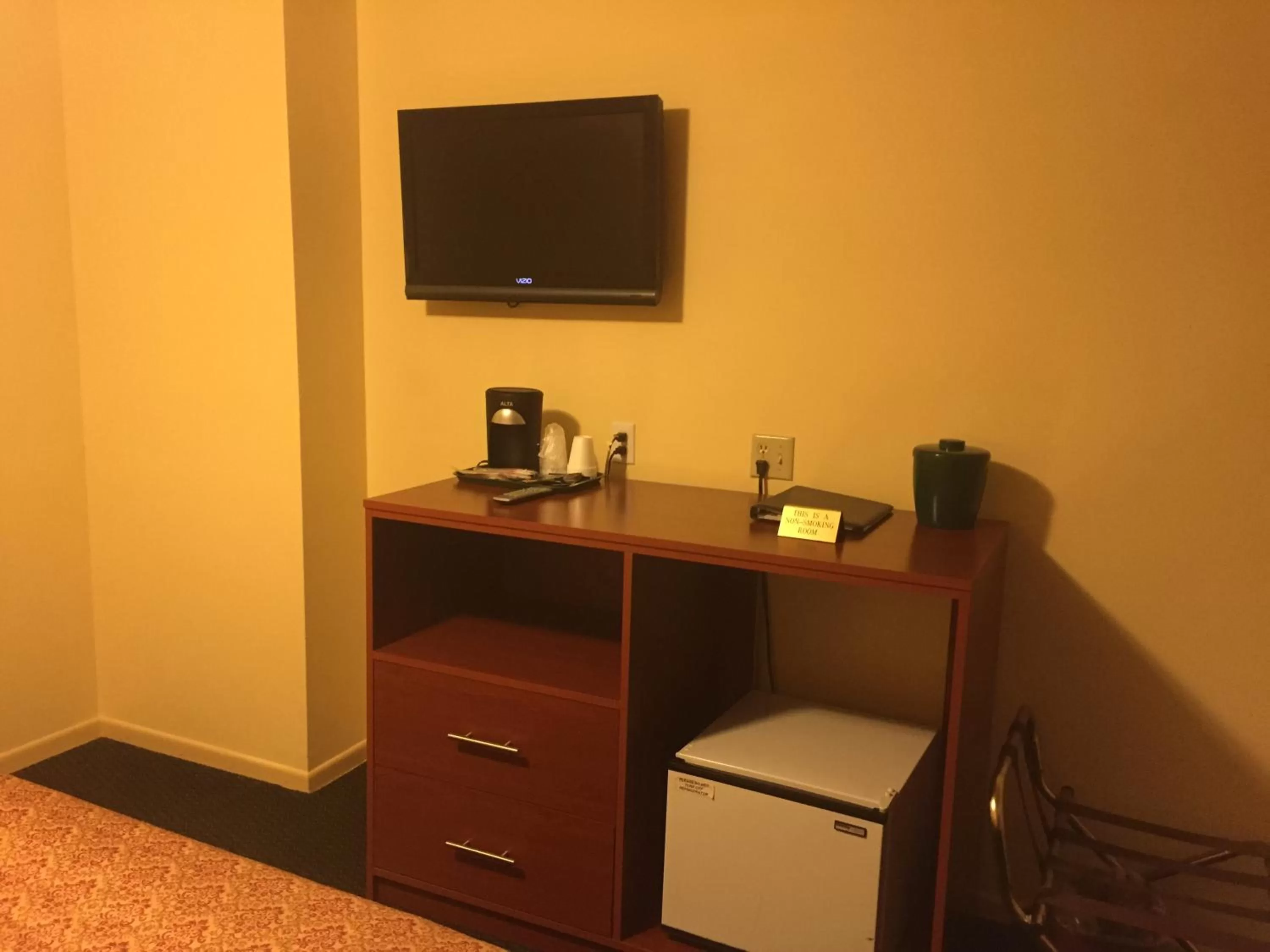 Decorative detail in Briarcliff Motel