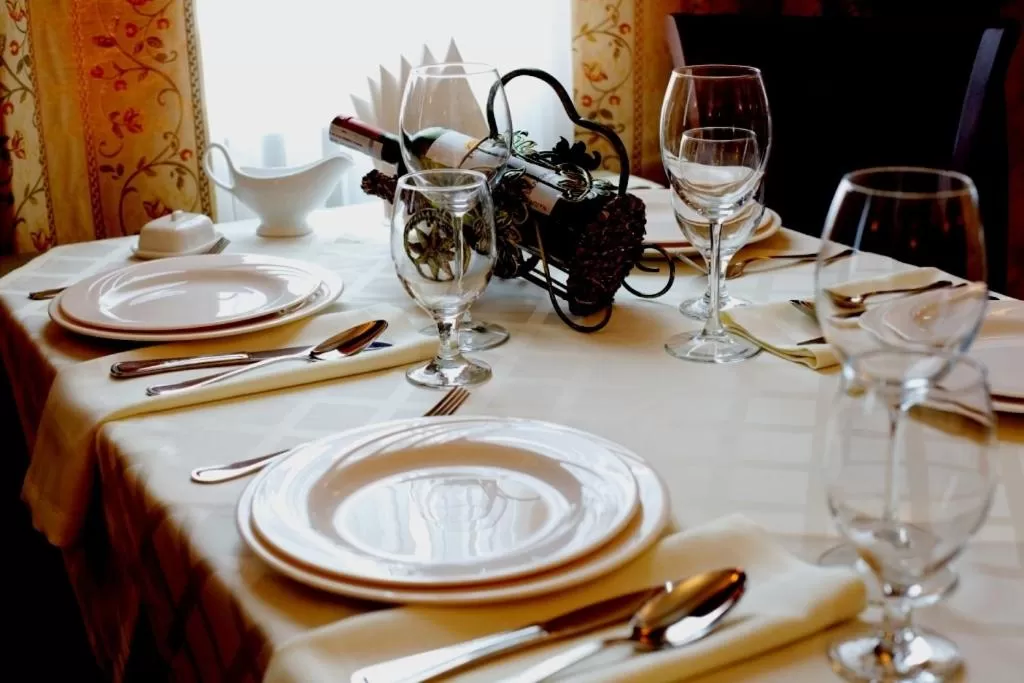 Restaurant/places to eat in CityClub Hotel