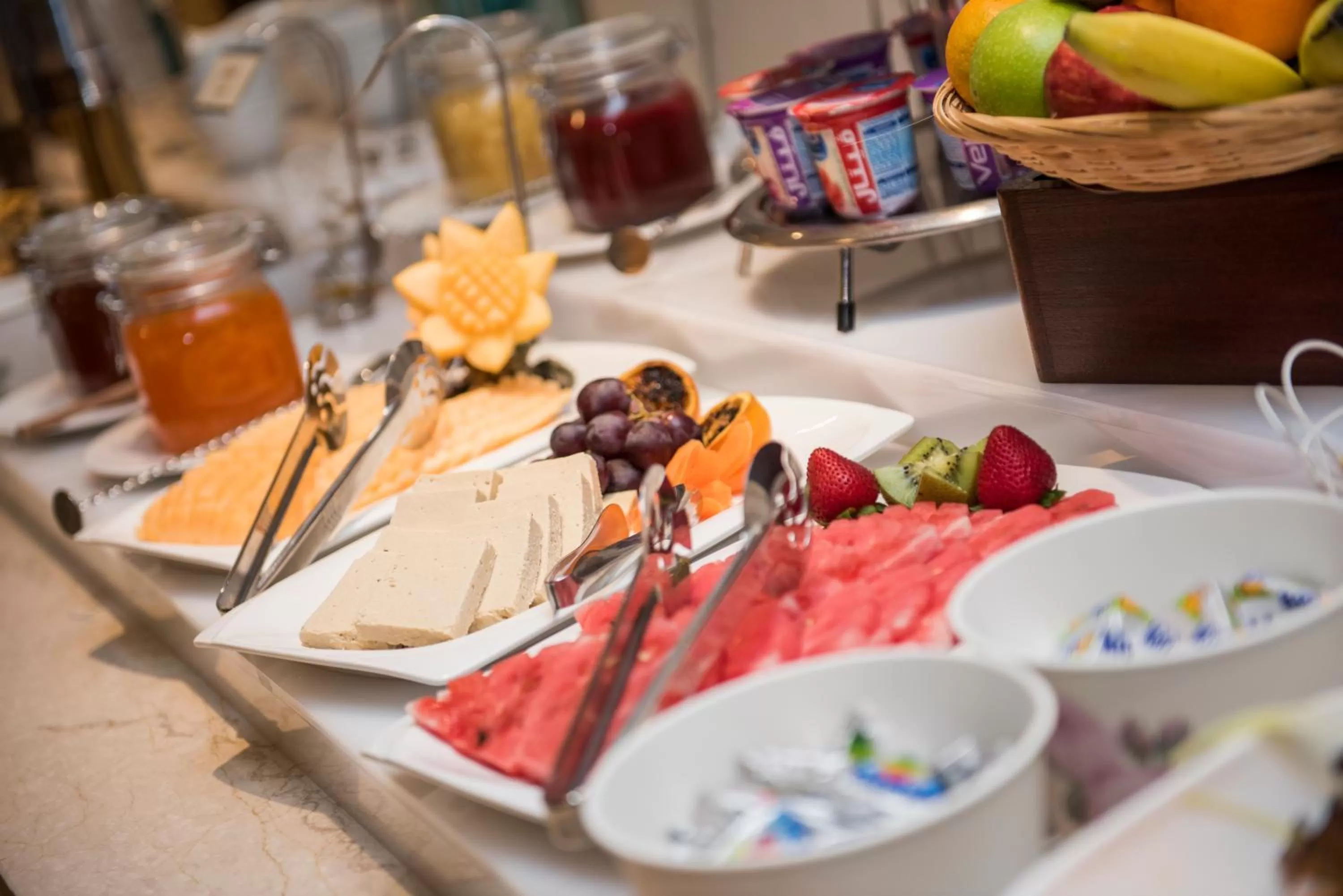 Restaurant/places to eat in Kuwait Grand Hotel