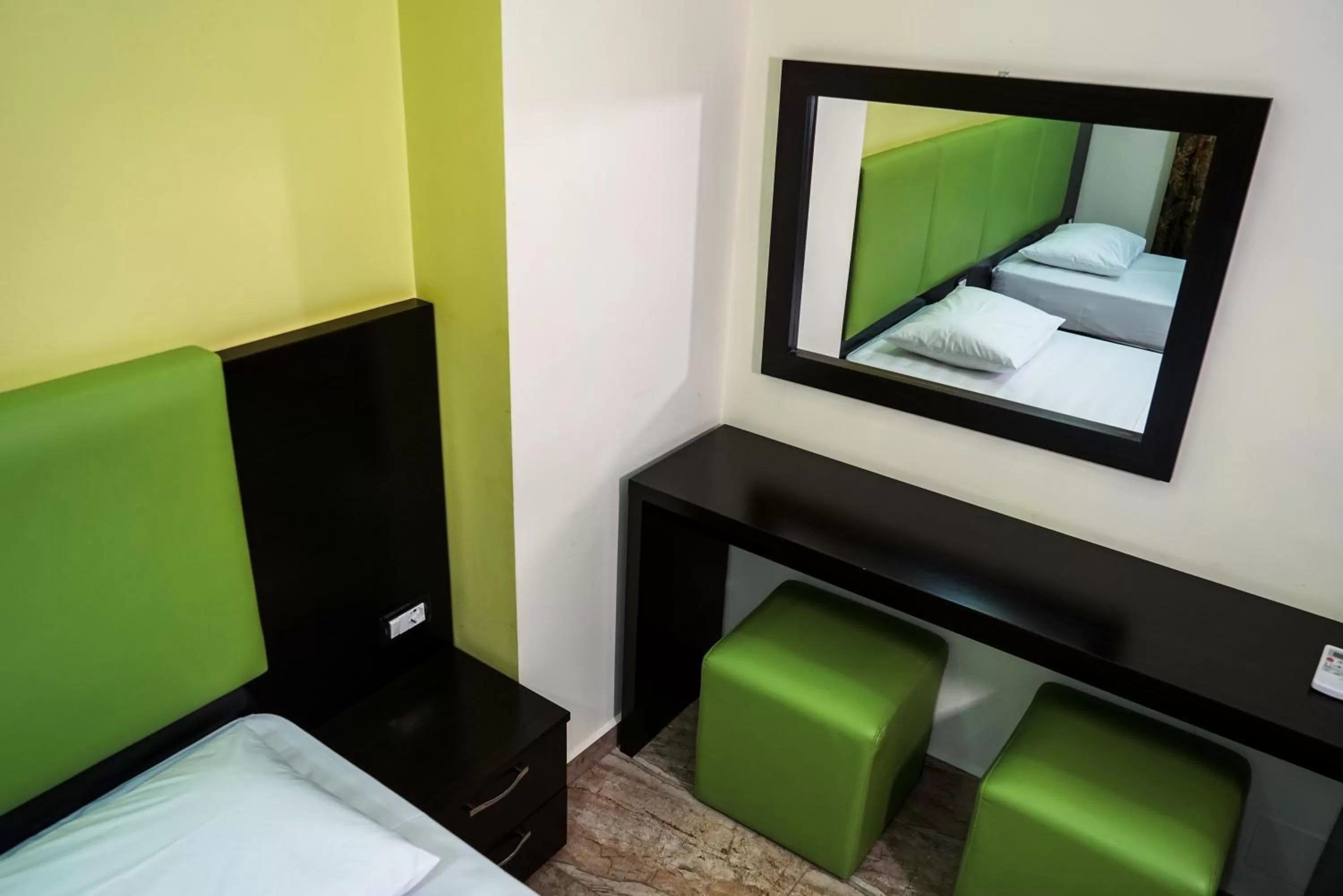 Bedroom, TV/Entertainment Center in Hotel Magic