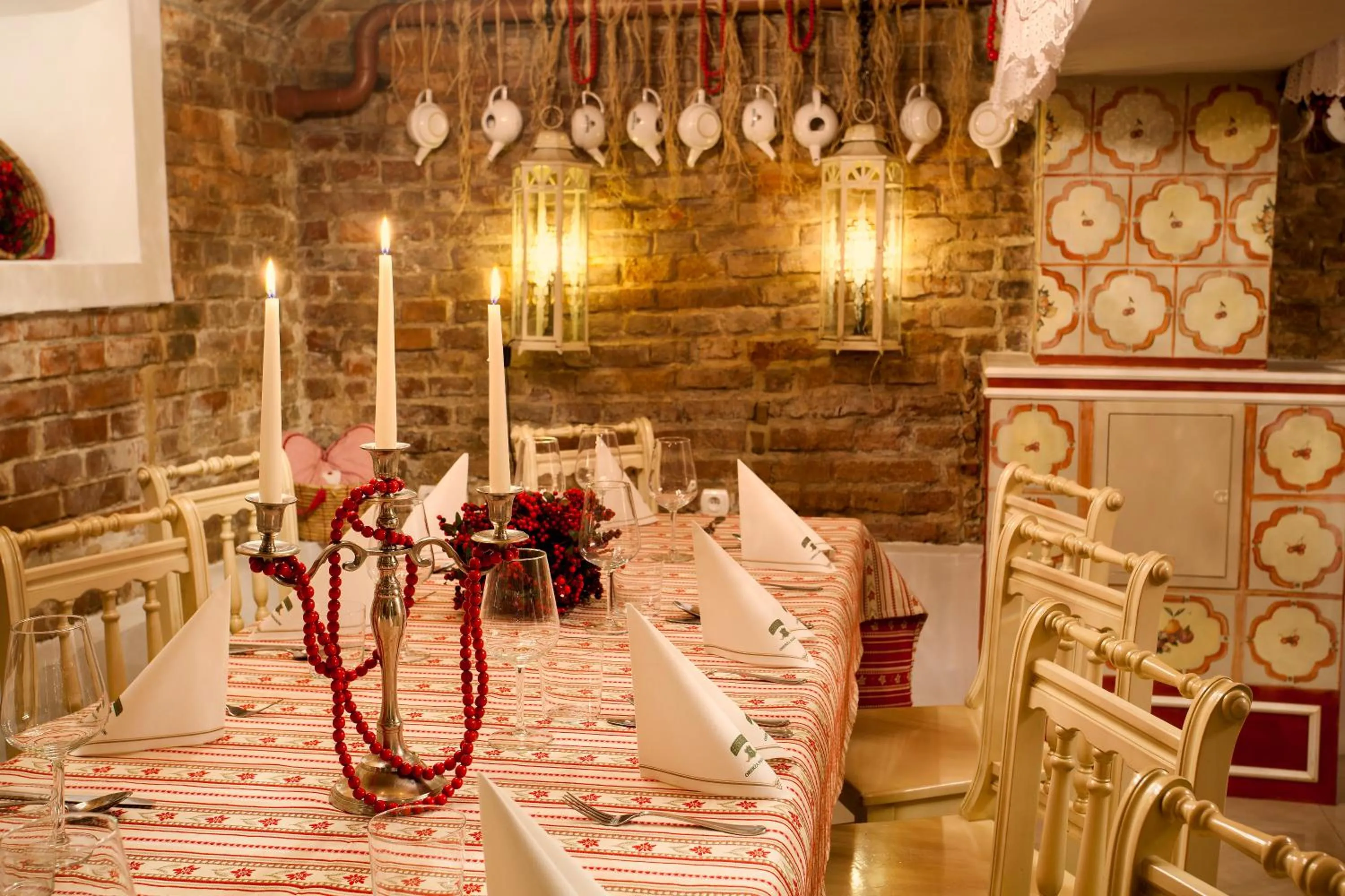 Restaurant/places to eat in Aparthotel Oberża