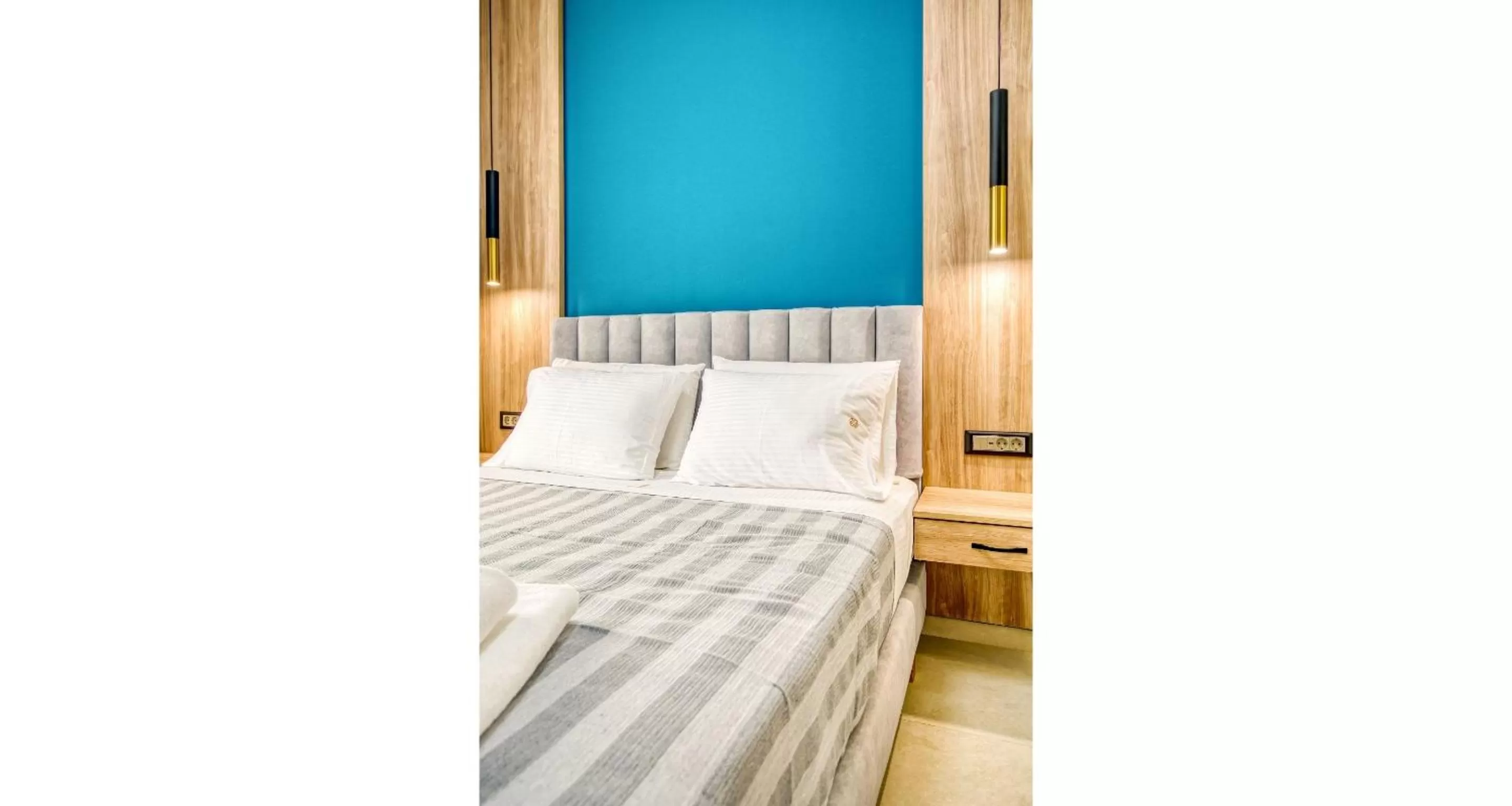 Bedroom, Bed in Sapphire Horizon Suites