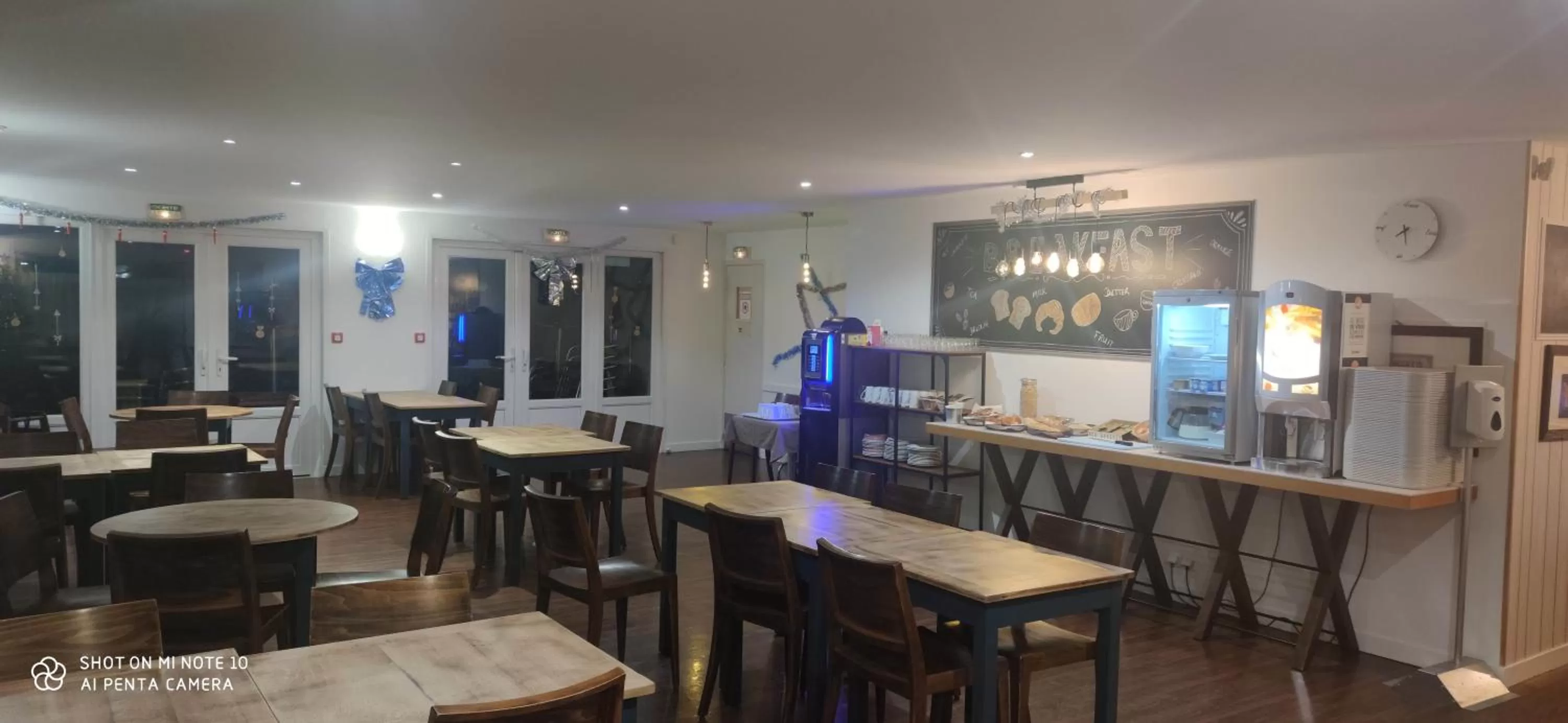 Restaurant/places to eat in Kyriad Mulhouse Est - Lutterbach