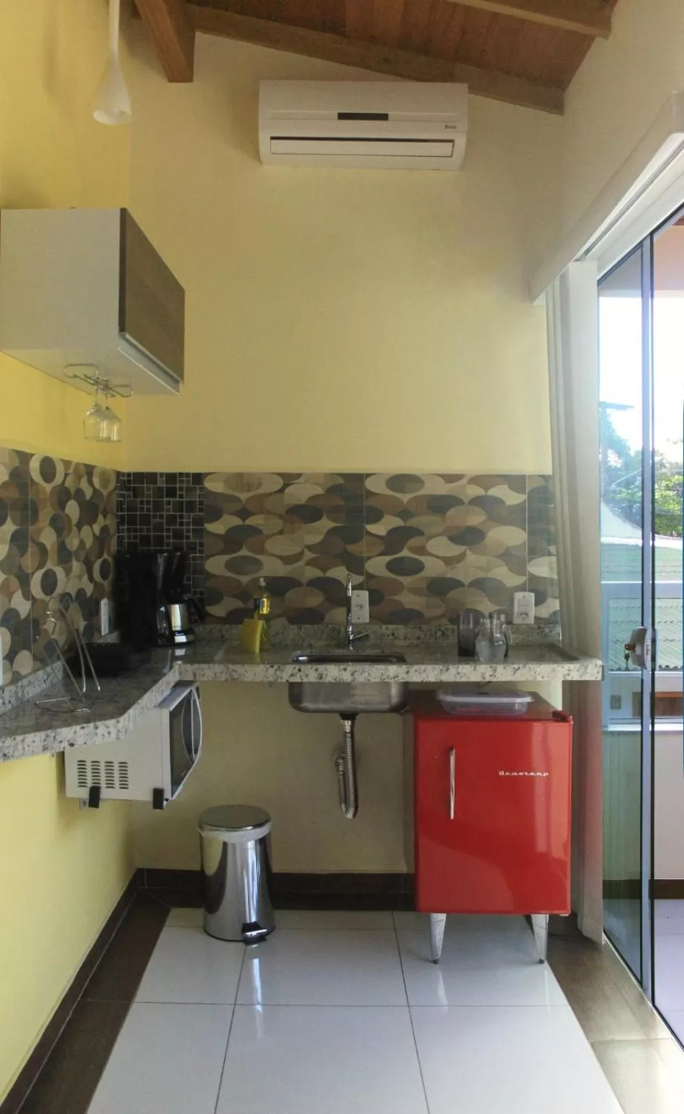 Kitchen/Kitchenette in Pousada Ilha da Magia