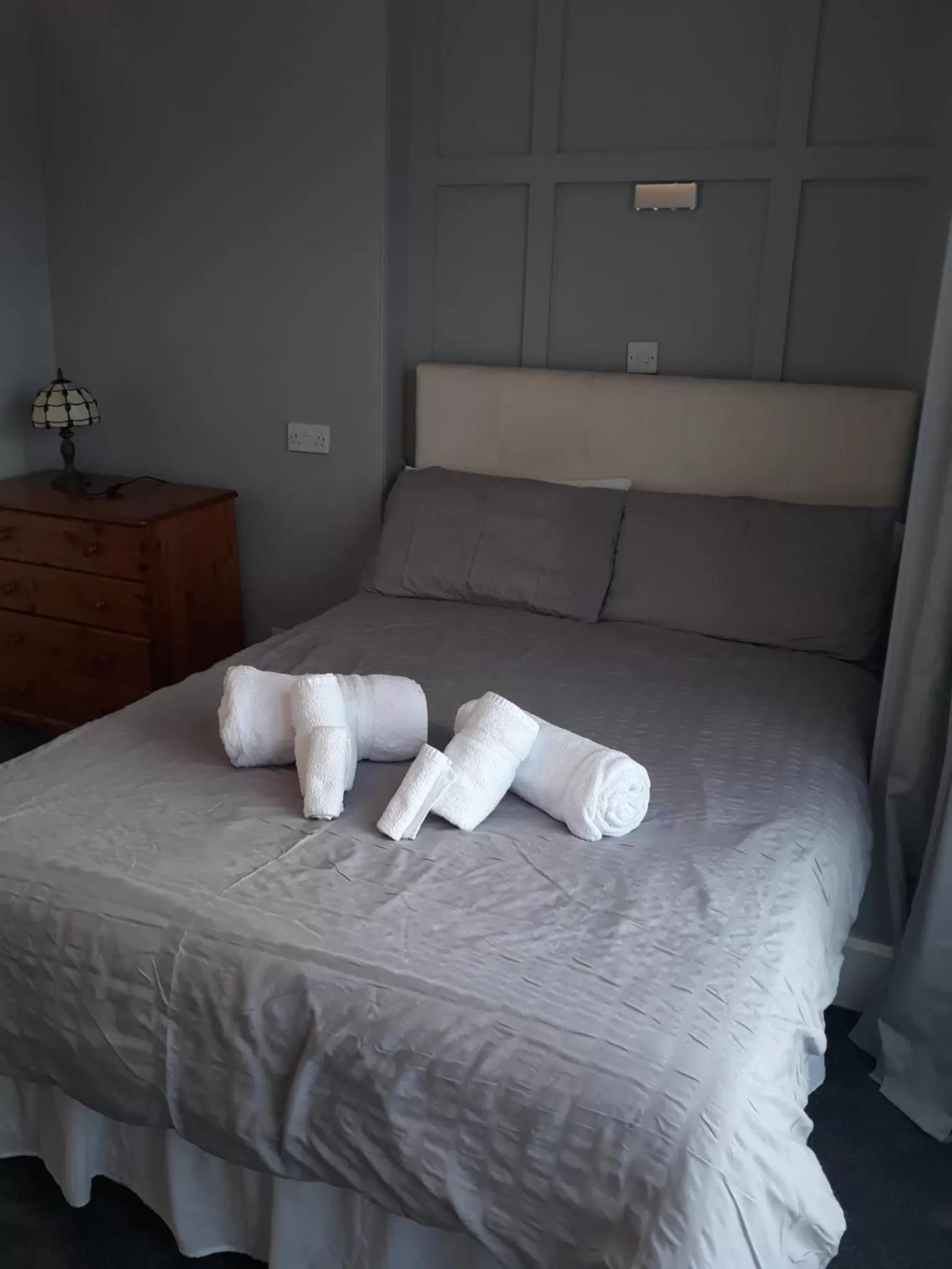 Double Room with Private Bathroom in Newton House