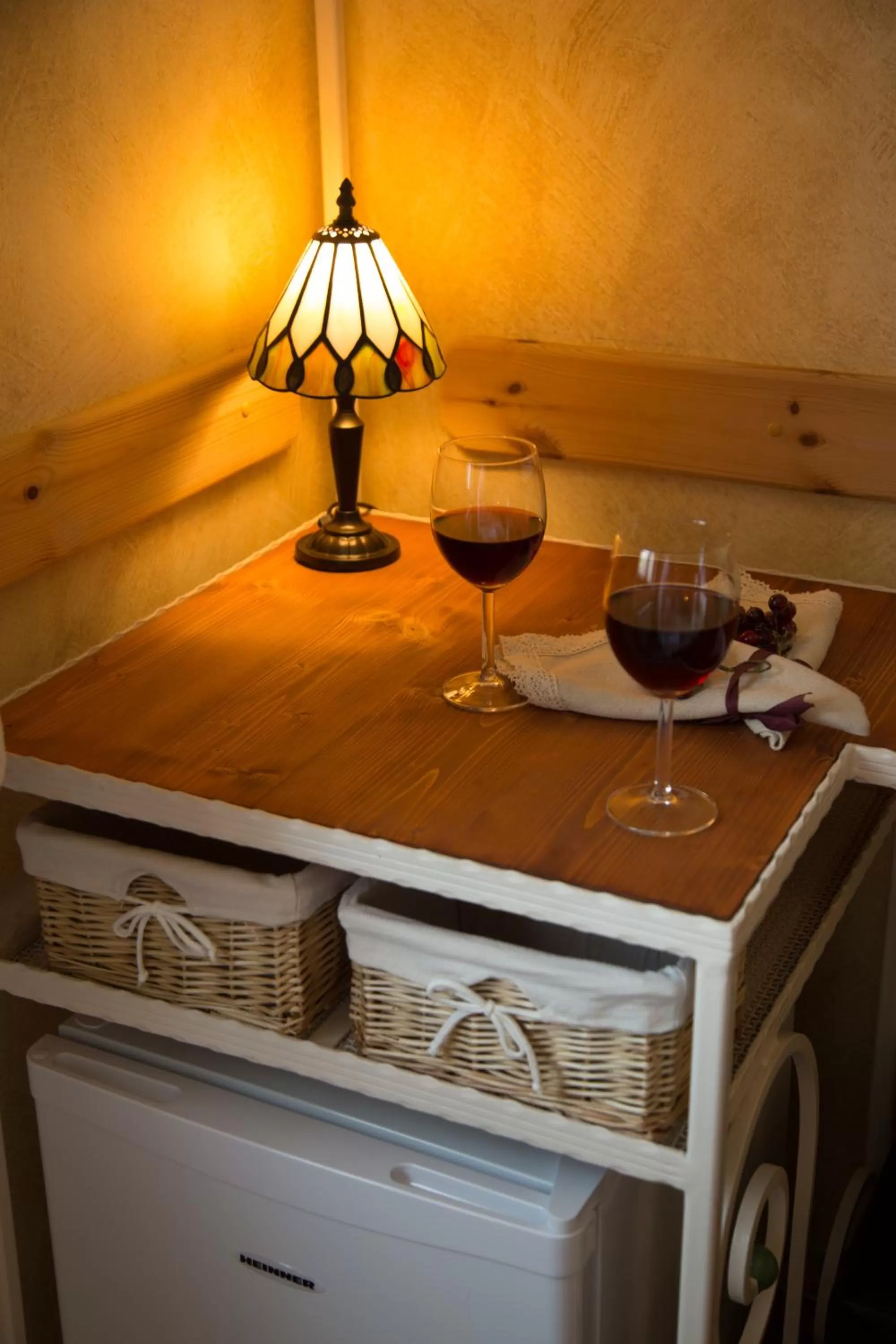 Decorative detail, Dining Area in Country Court