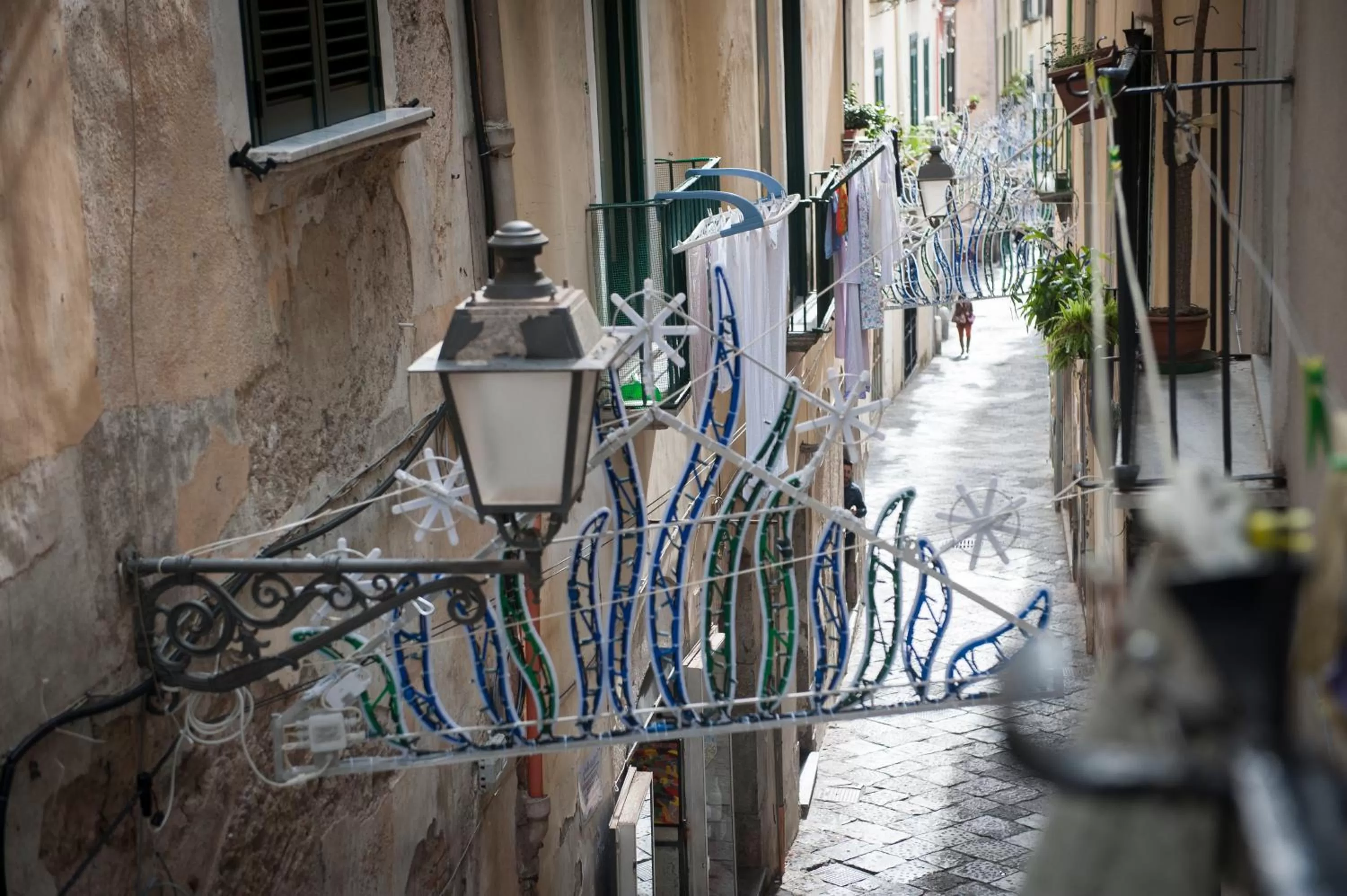 Property building in Monreal Rooms Salerno