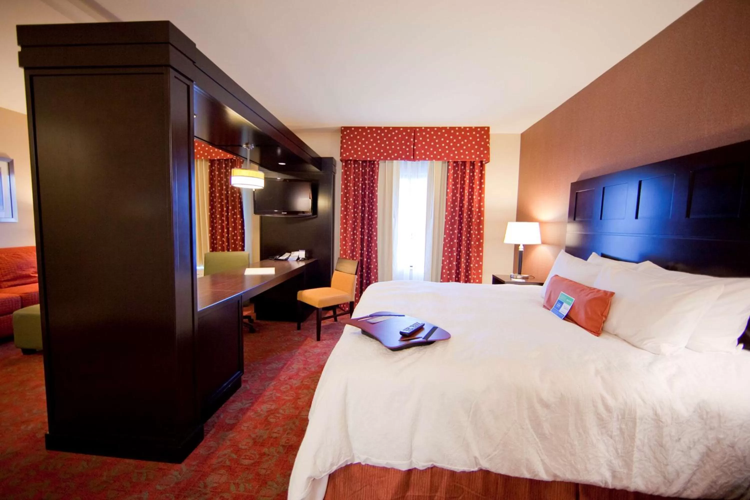 King Suite in Hampton Inn & Suites by Hilton Seattle/Kent