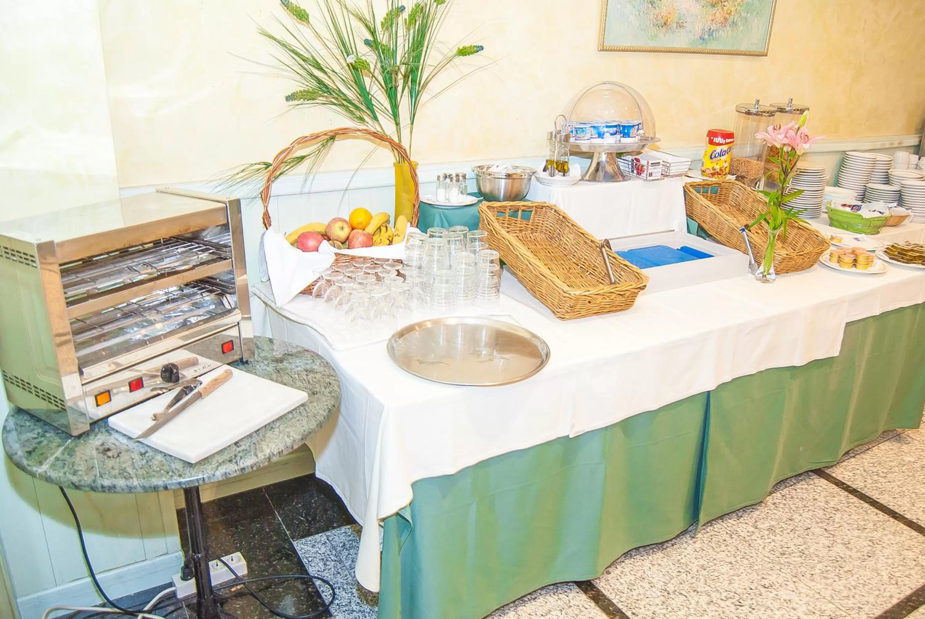 Food and drinks in Ana María