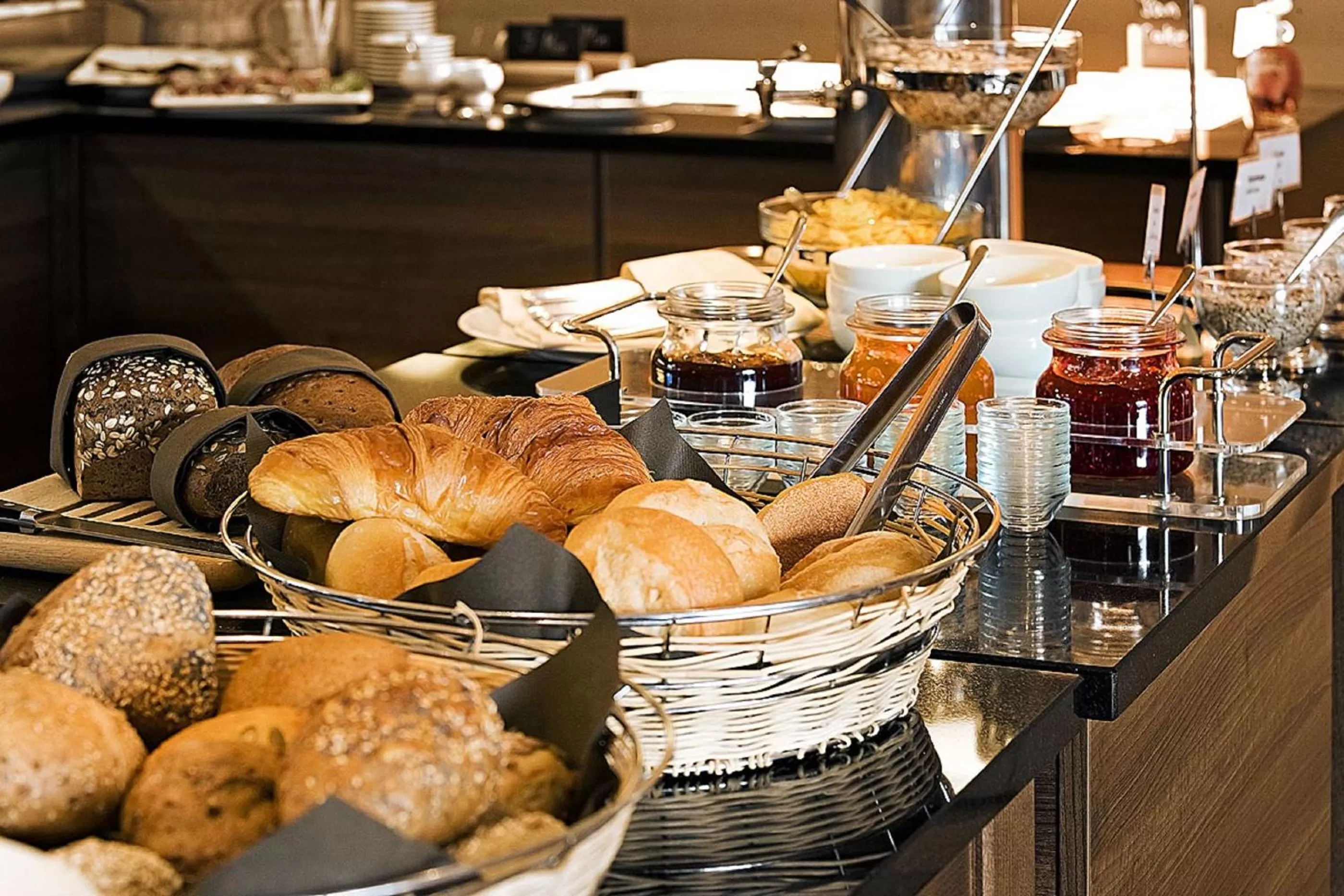 Buffet breakfast in Best Western Hotel President