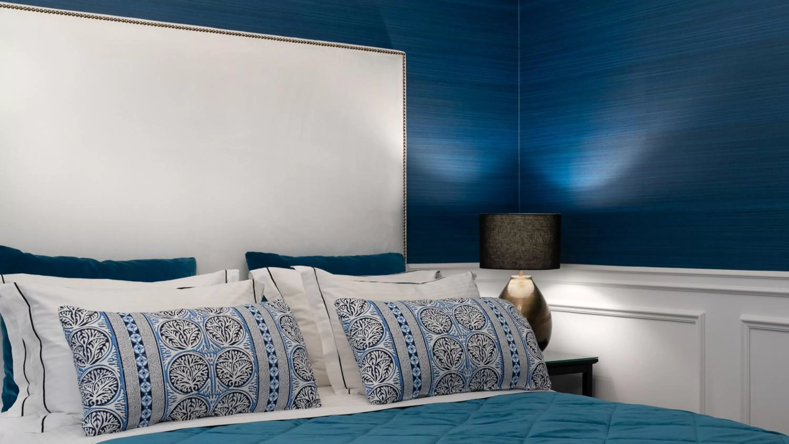 Bedroom, Bed in Evripidou Suites