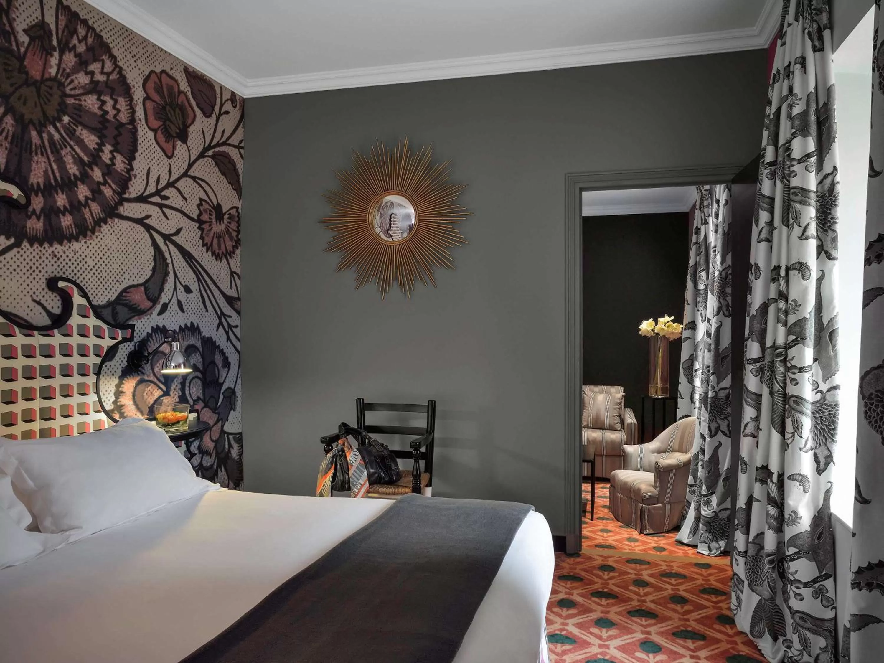Photo of the whole room, Bed in Jules César Hotel & Spa Arles - MGallery Collection