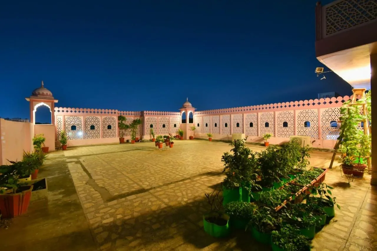 Hotel Jaisingh Palace