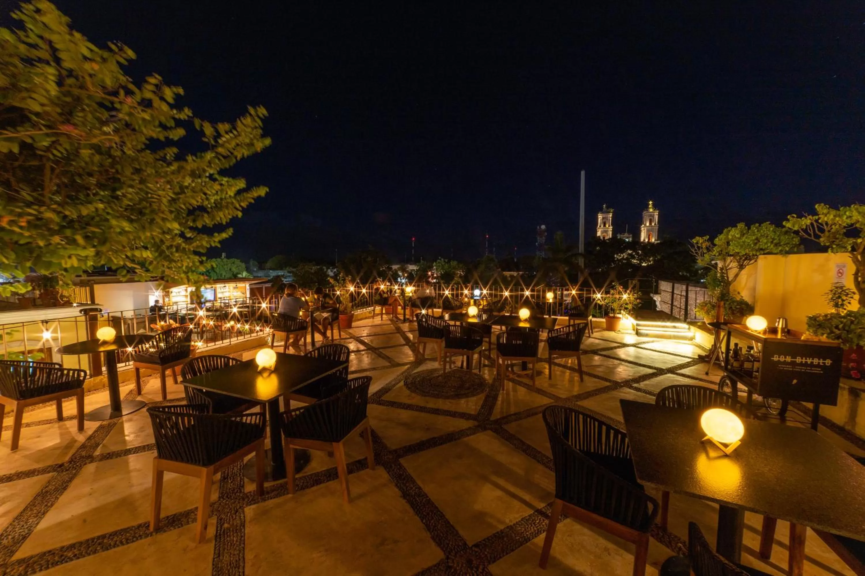 Restaurant/places to eat in Hotel Meson del Marques