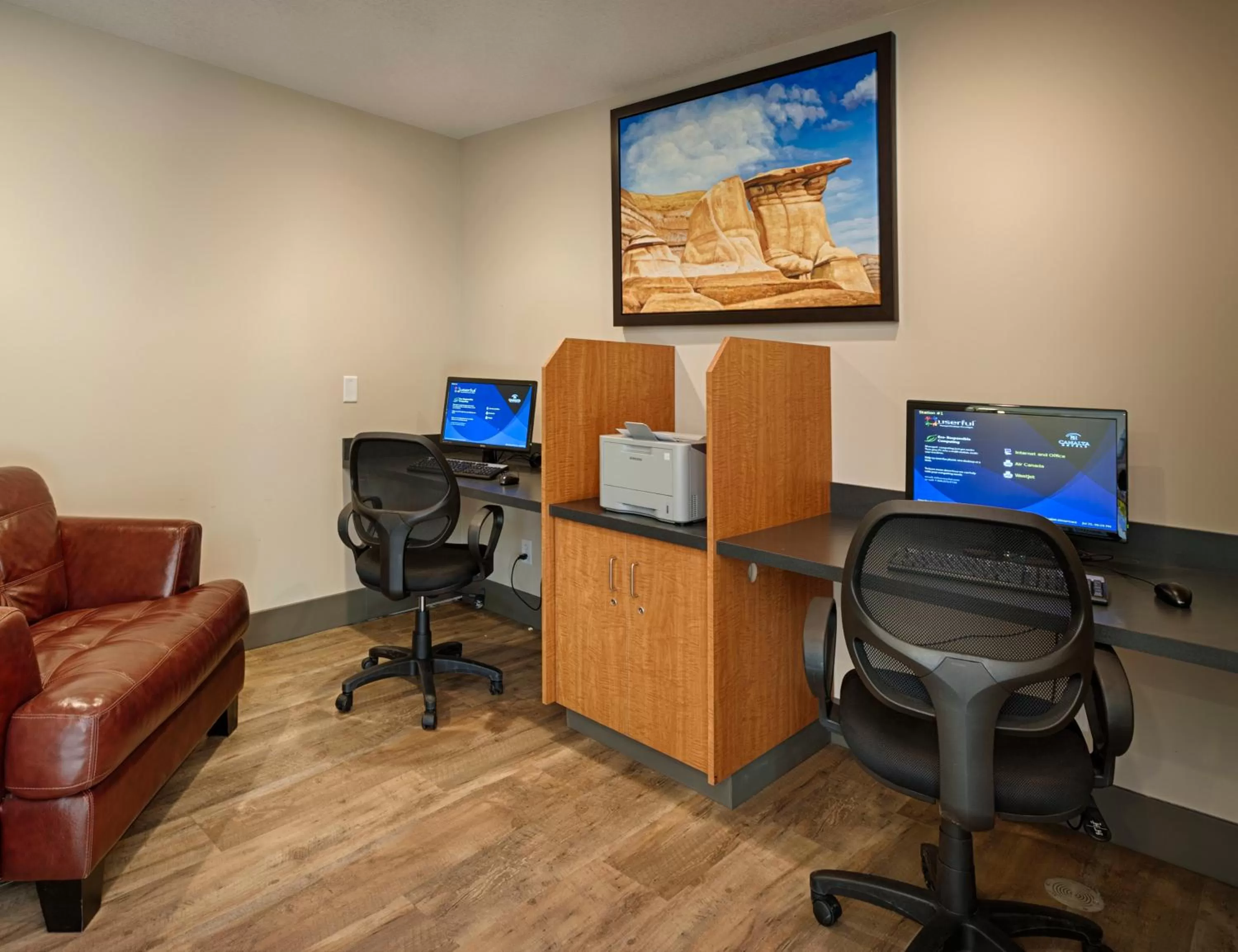 Business facilities in Canalta Jurassic - Drumheller