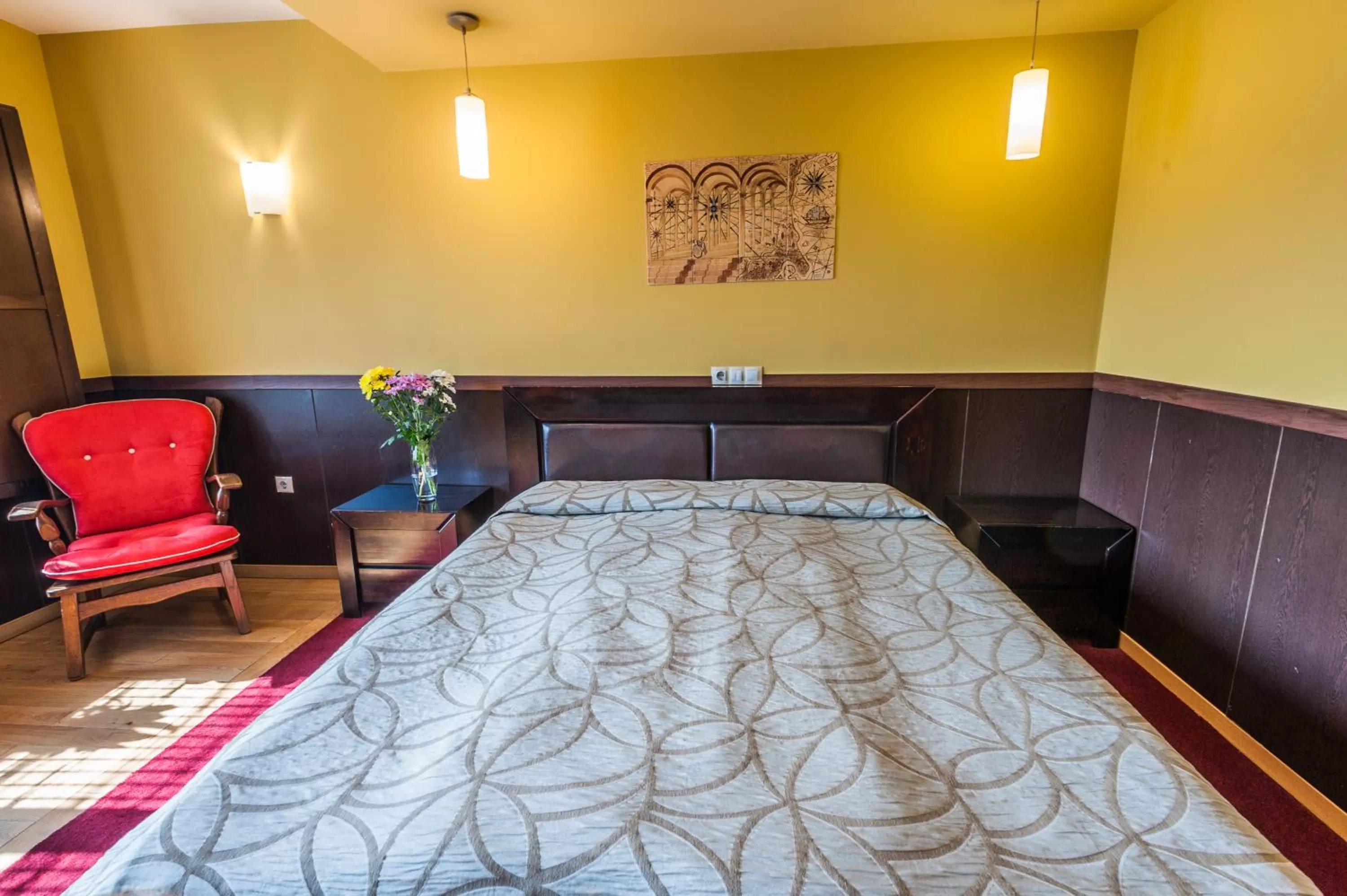 Bed in Hotel Ego - Free Parking - Top Central Location