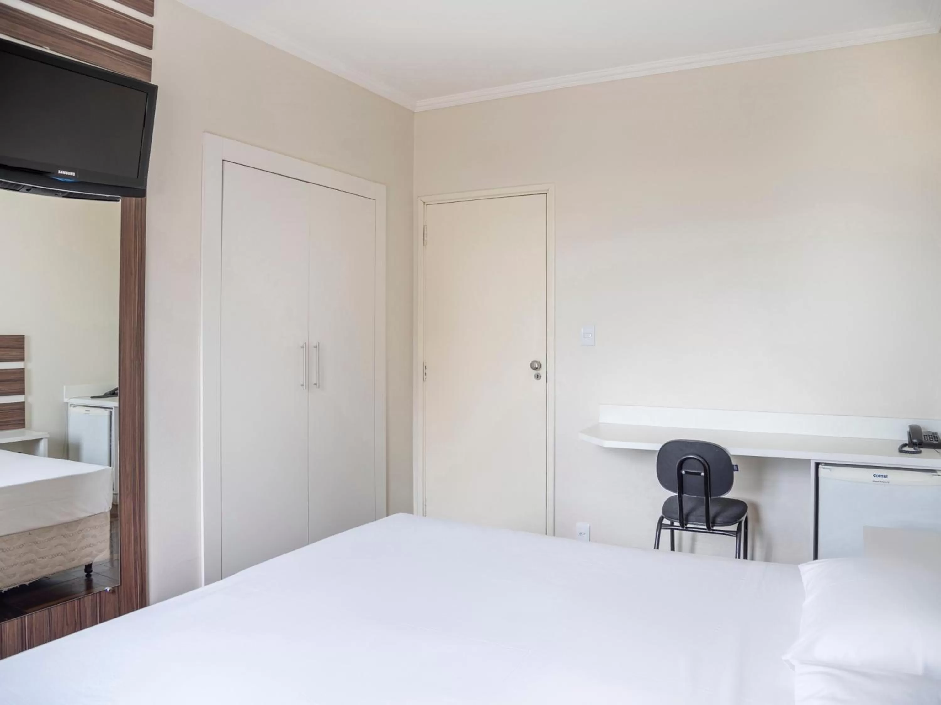 Bedroom, Bed in Libero Hotel