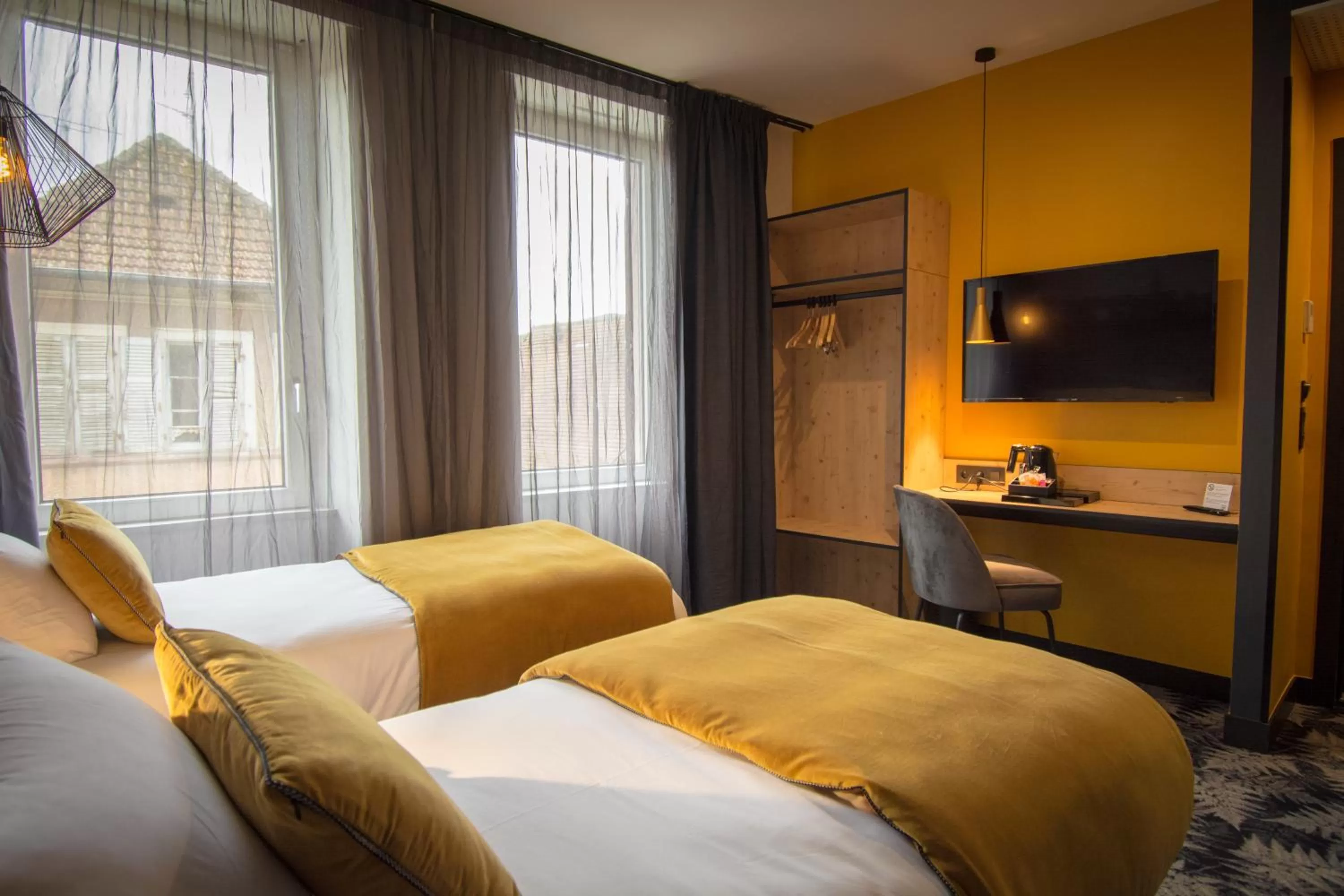 Bed in L' Hôtel & Spa Ribeauville- Haut-Koenigsbourg