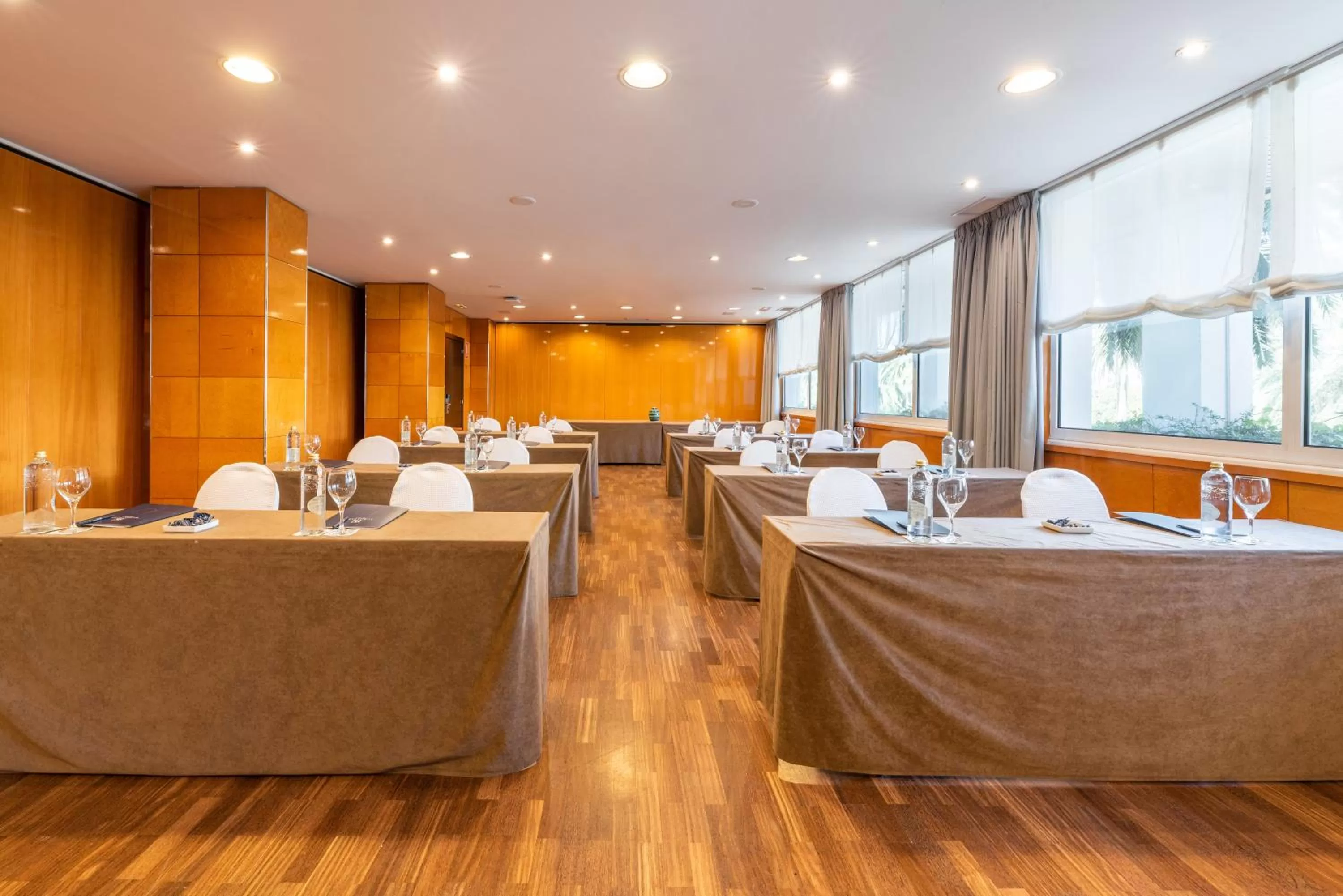 Meeting/conference room in Eurostars Atlántico