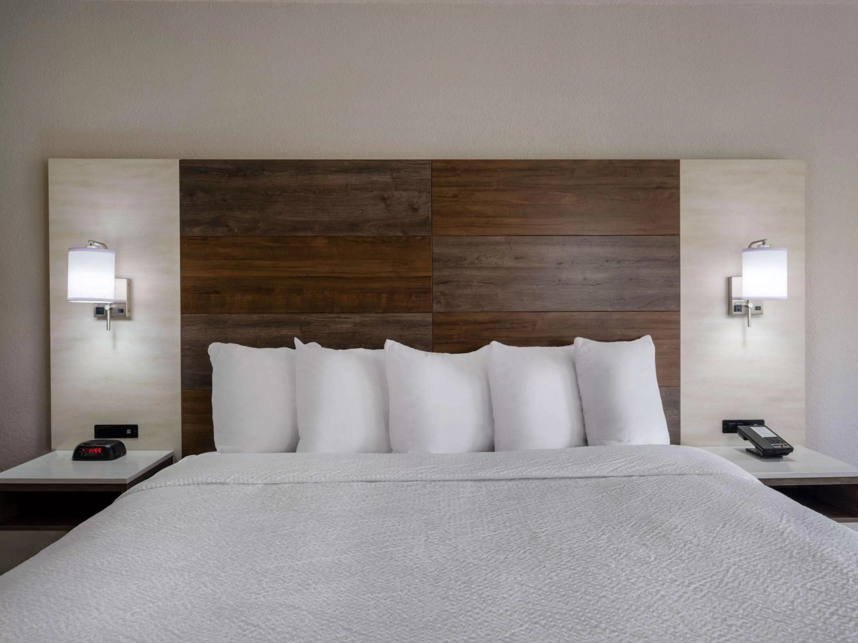 Photo of the whole room, Bed in Days Inn by Wyndham Clemson