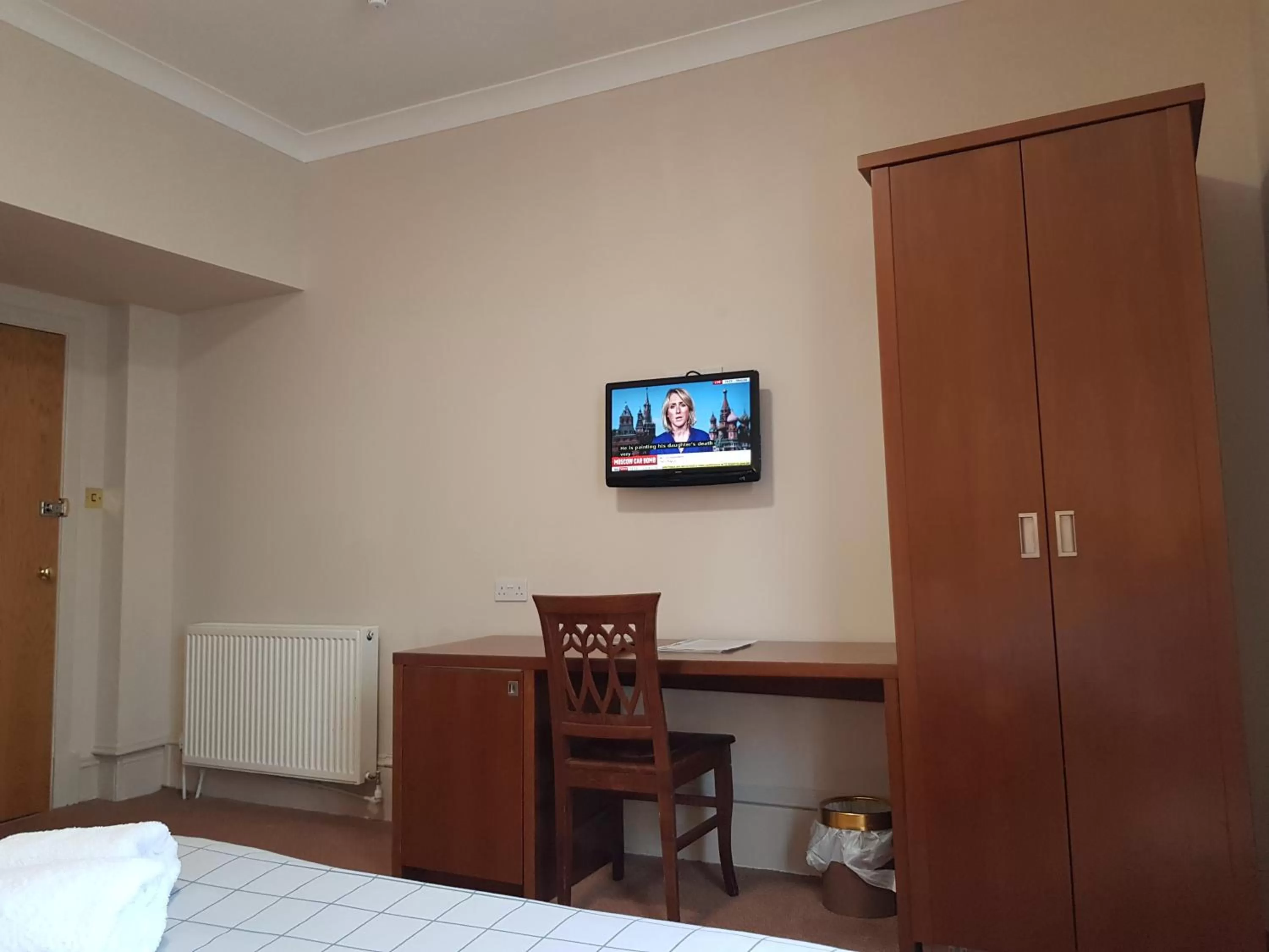 TV and multimedia, Bed in Aberdeen House