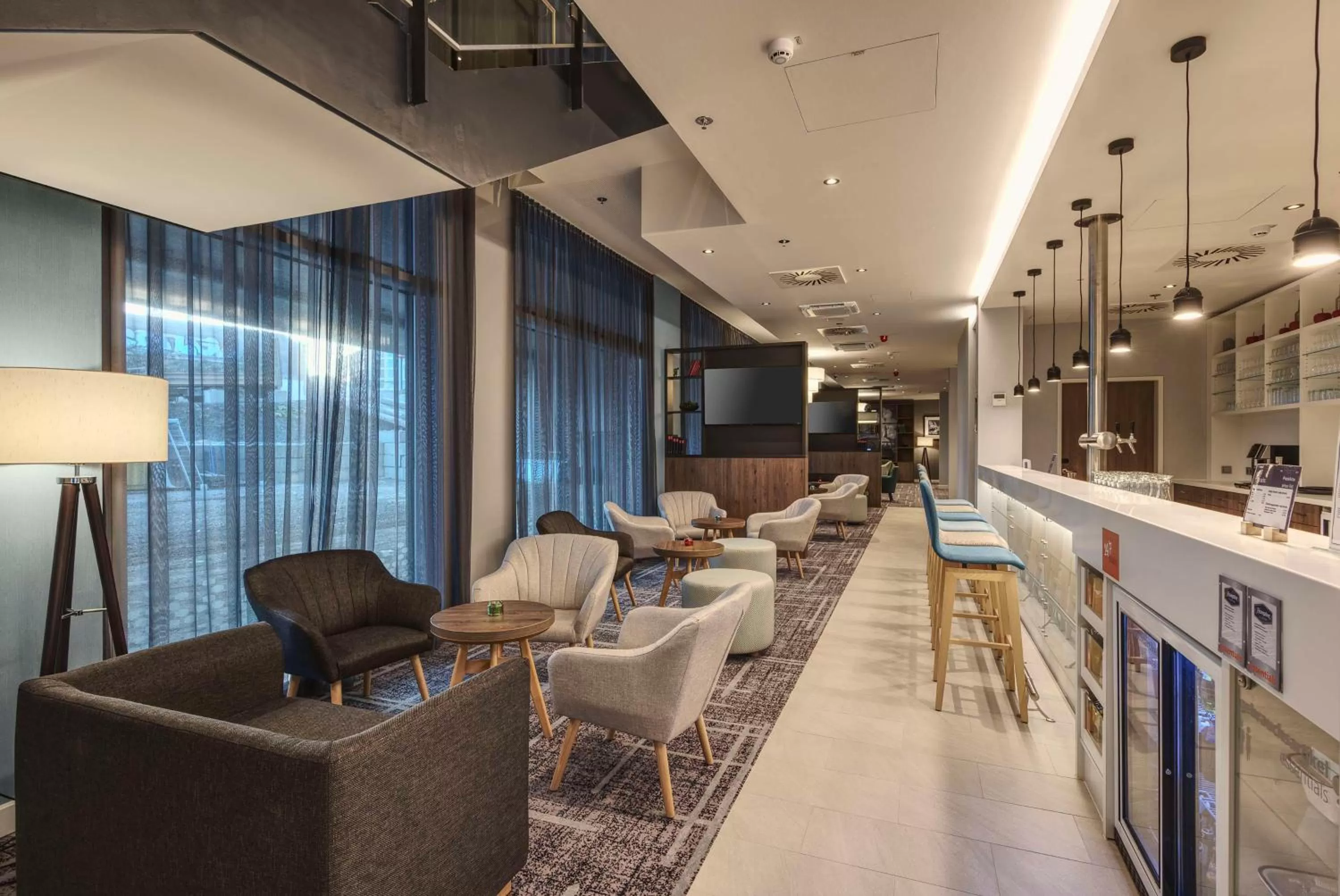 Lounge or bar in Hampton by Hilton Stuttgart City Centre