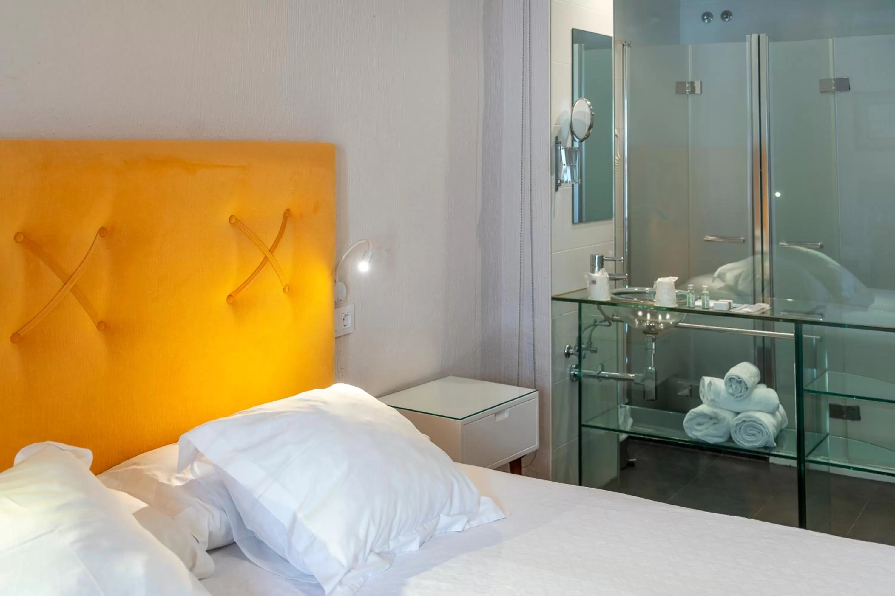 Bed in Hotel Rural Spa Don Juan de Austria