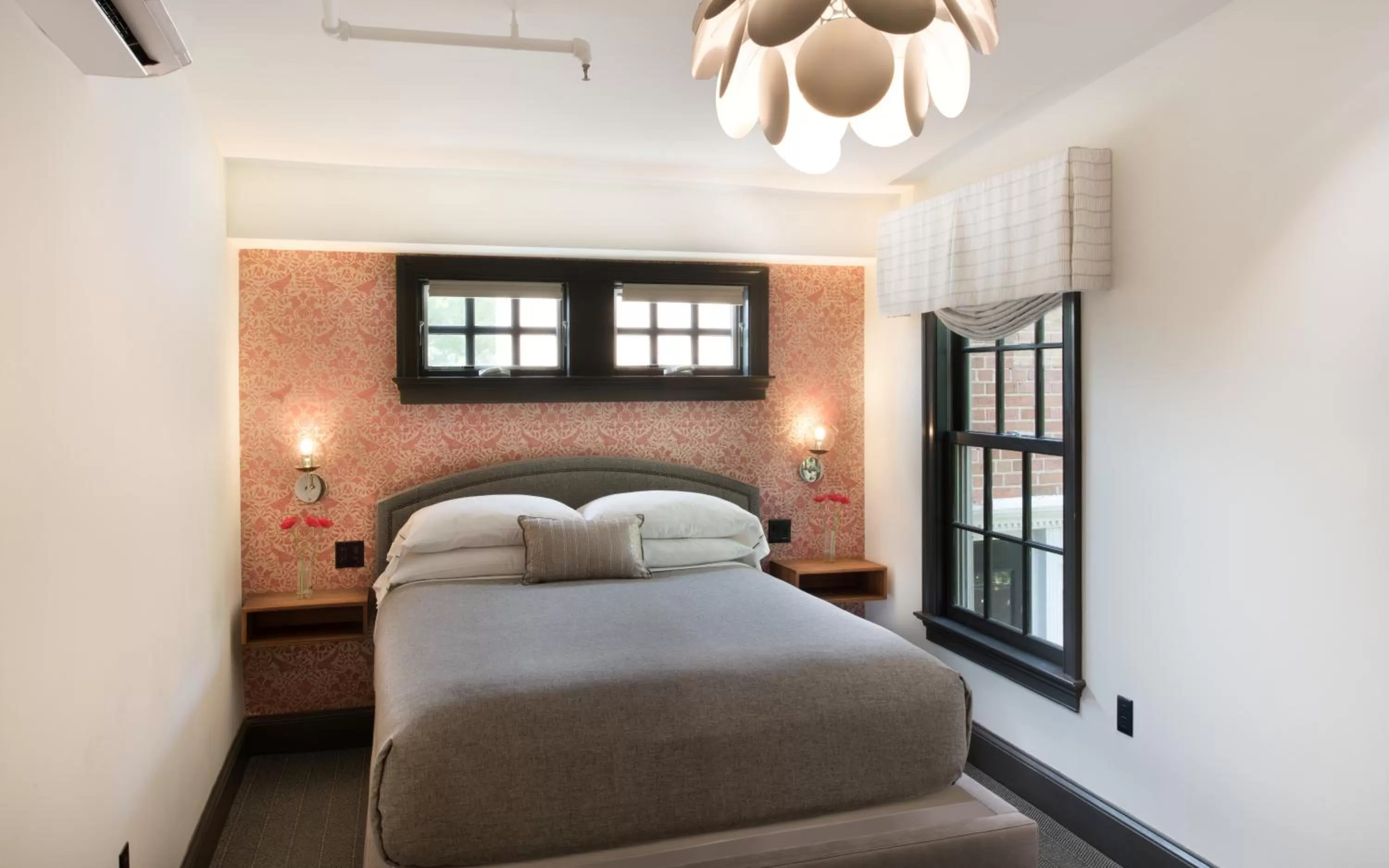 Bedroom, Bed in The Poppy Georgetown Guesthouse and Gardens