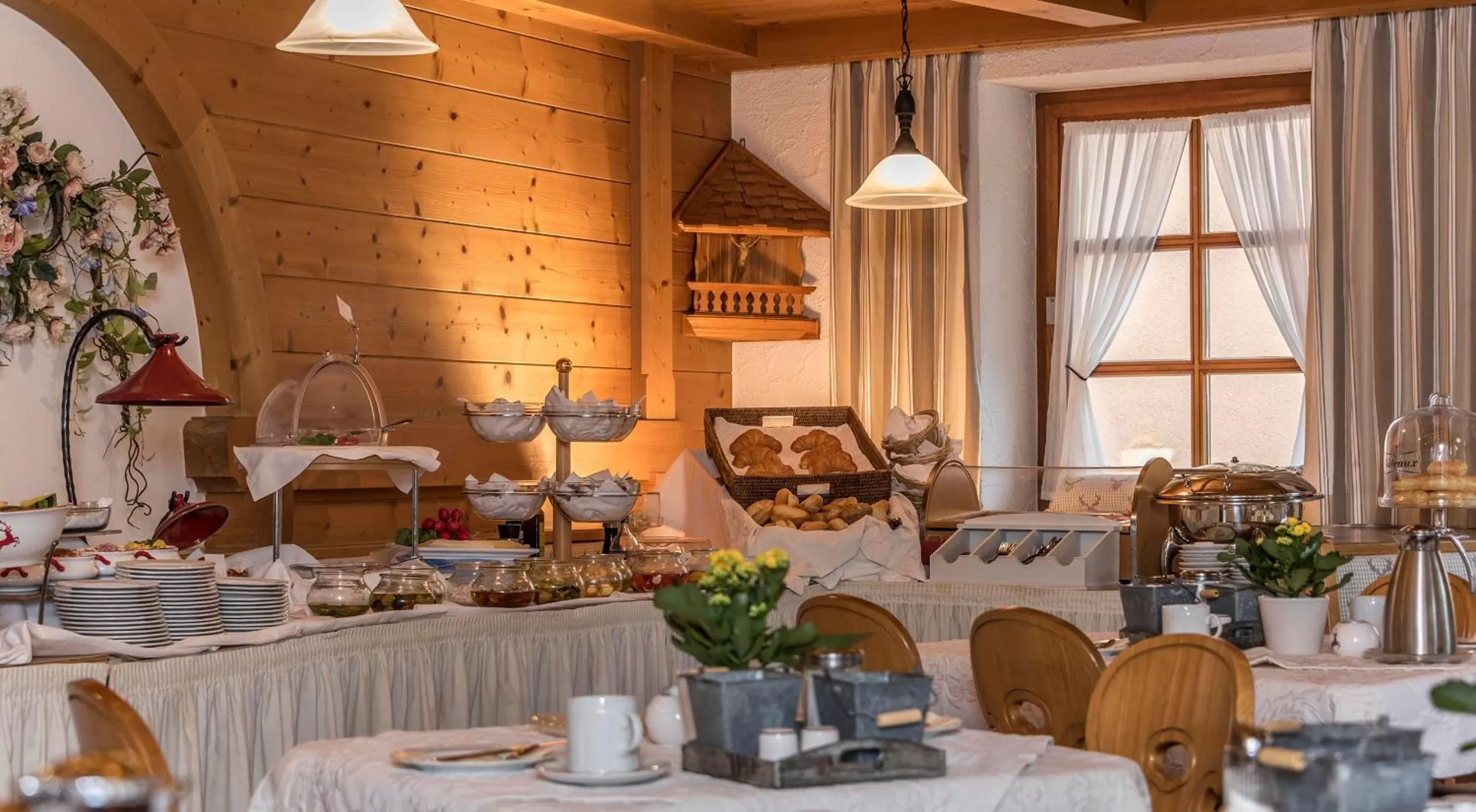 Buffet breakfast, Restaurant/Places to Eat in Hotel Mutz