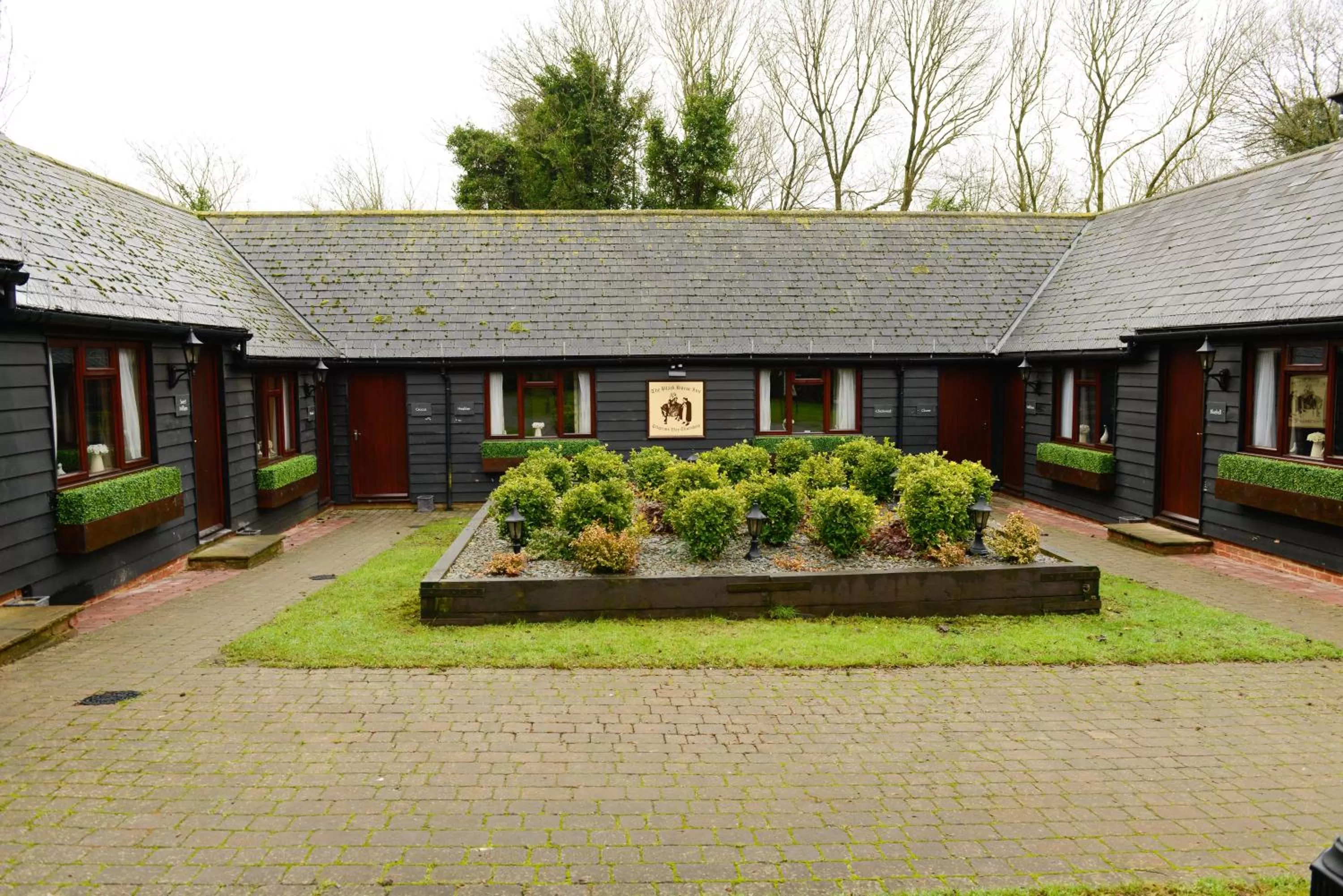 Facade/entrance in The Black Horse Inn