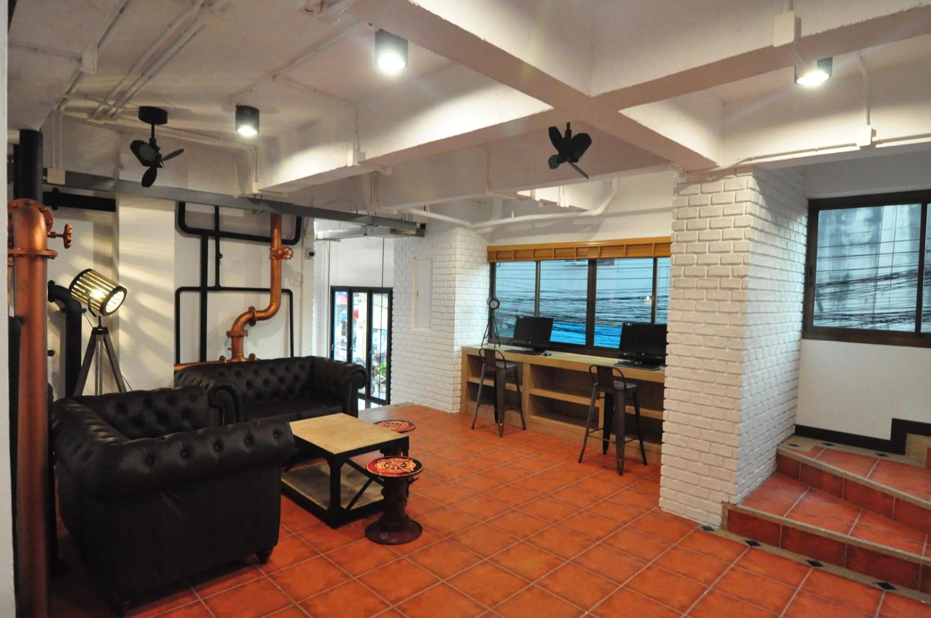 Business facilities in Forty Winks Phuket Hotel